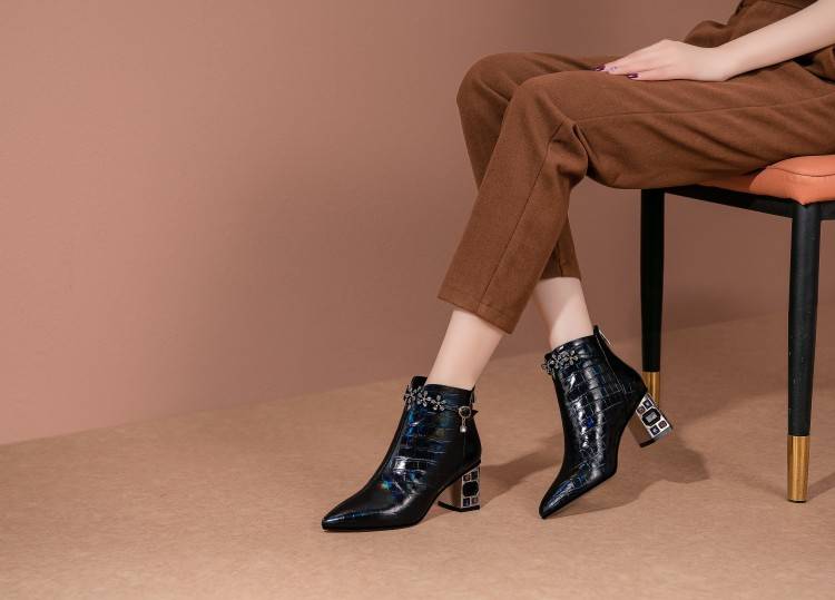 TinaCus Handmade Genuine Leather Crystal-Heel Leather Ankle Boots
