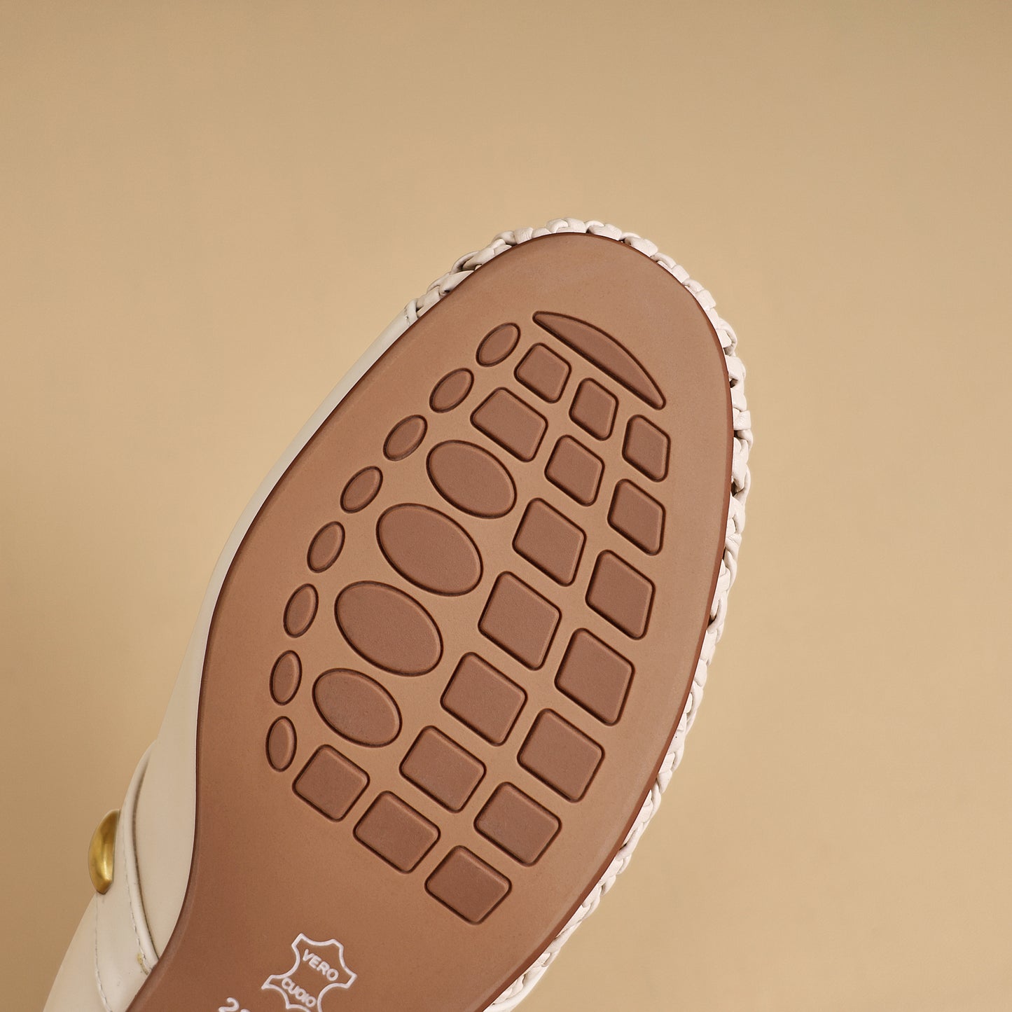 TinaCus Women's Round Toe Genuine Leather Mules Handmade Low Block Heel Woven Summer Slippers