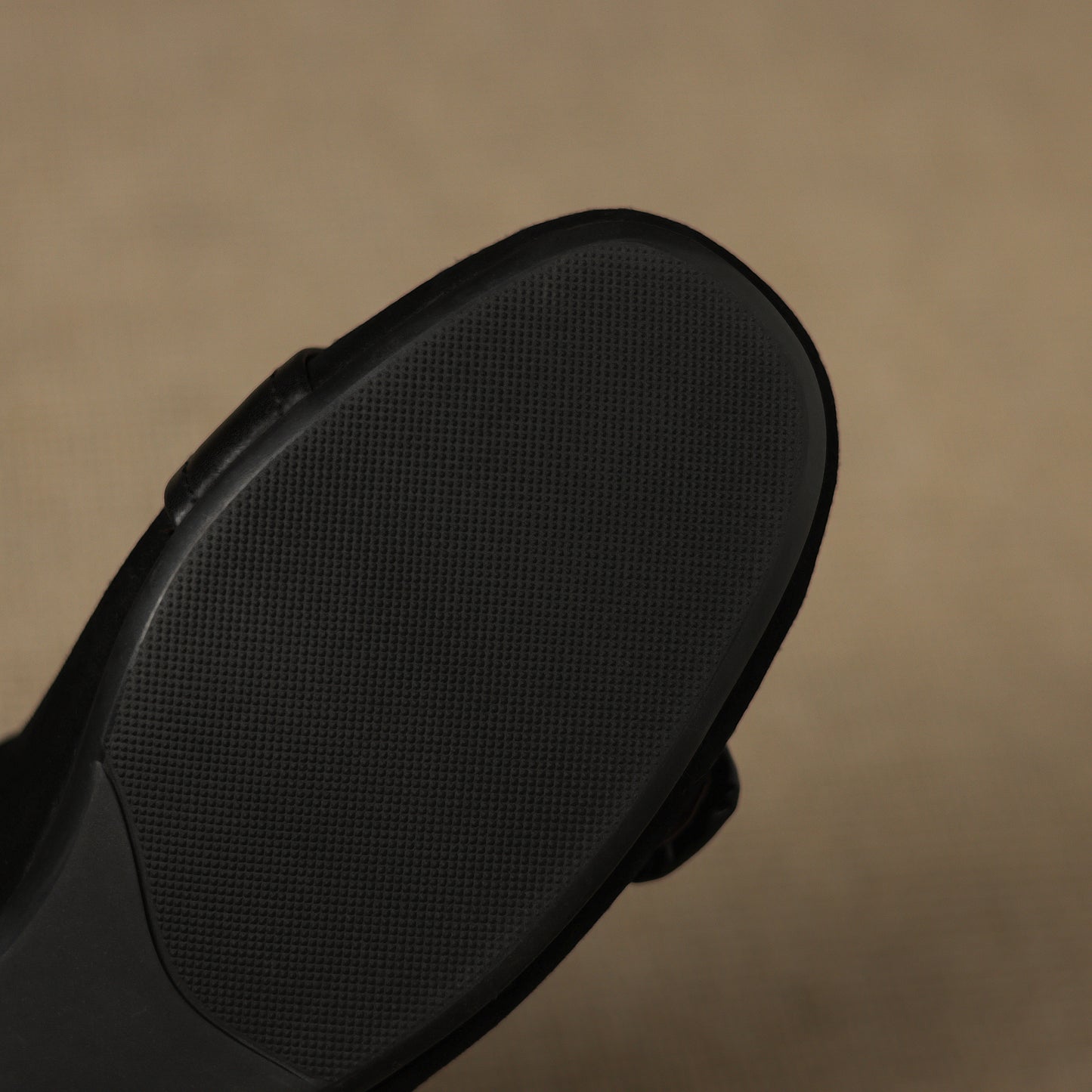 TinaCus Women's Round Toe Suede & Genuine Leather Handmade Mary Jane Flat Shoes with Pearls