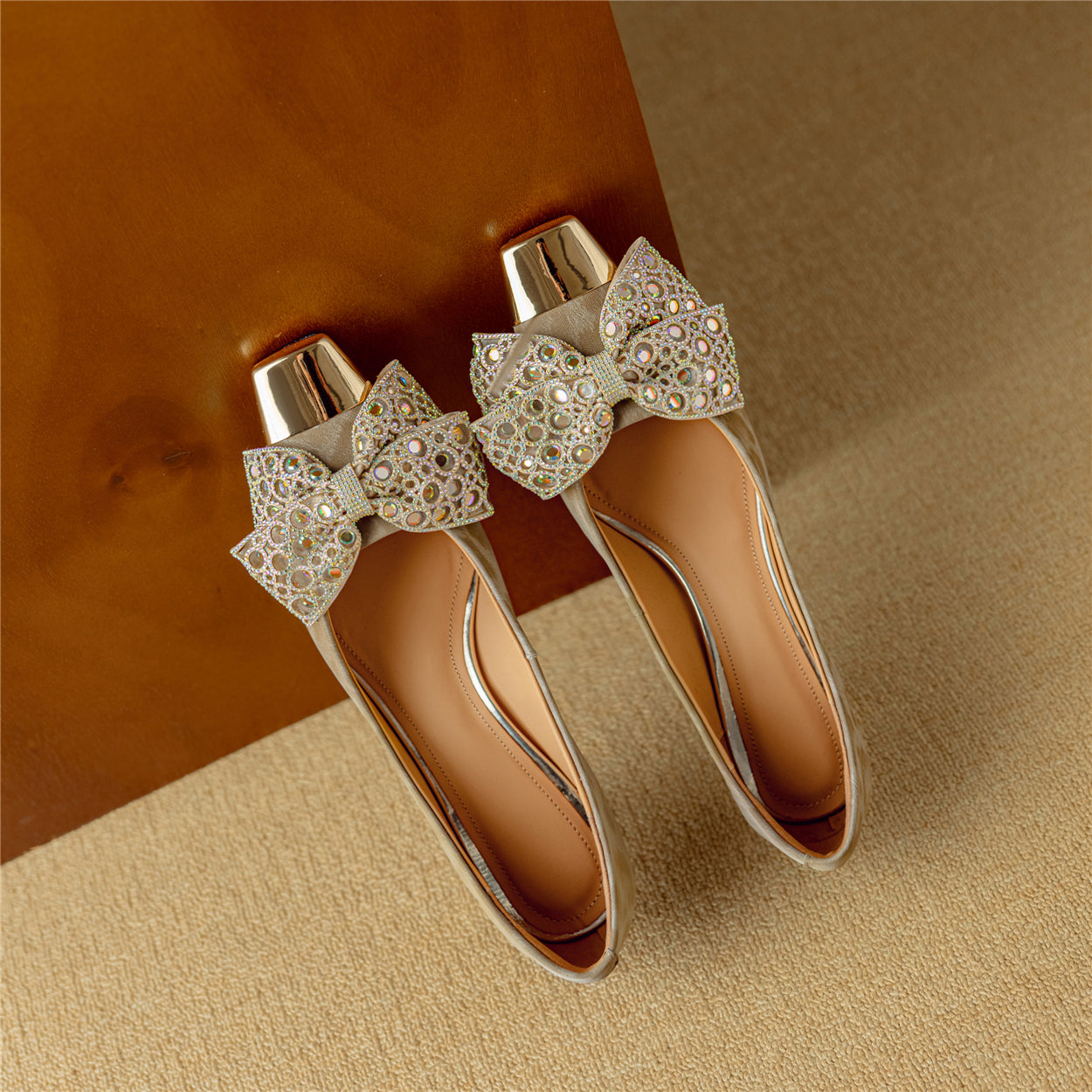 TinaCus Women Handmade Genuine Leather Leopard Bowtie Metal Toe Kitten Heel Pumps