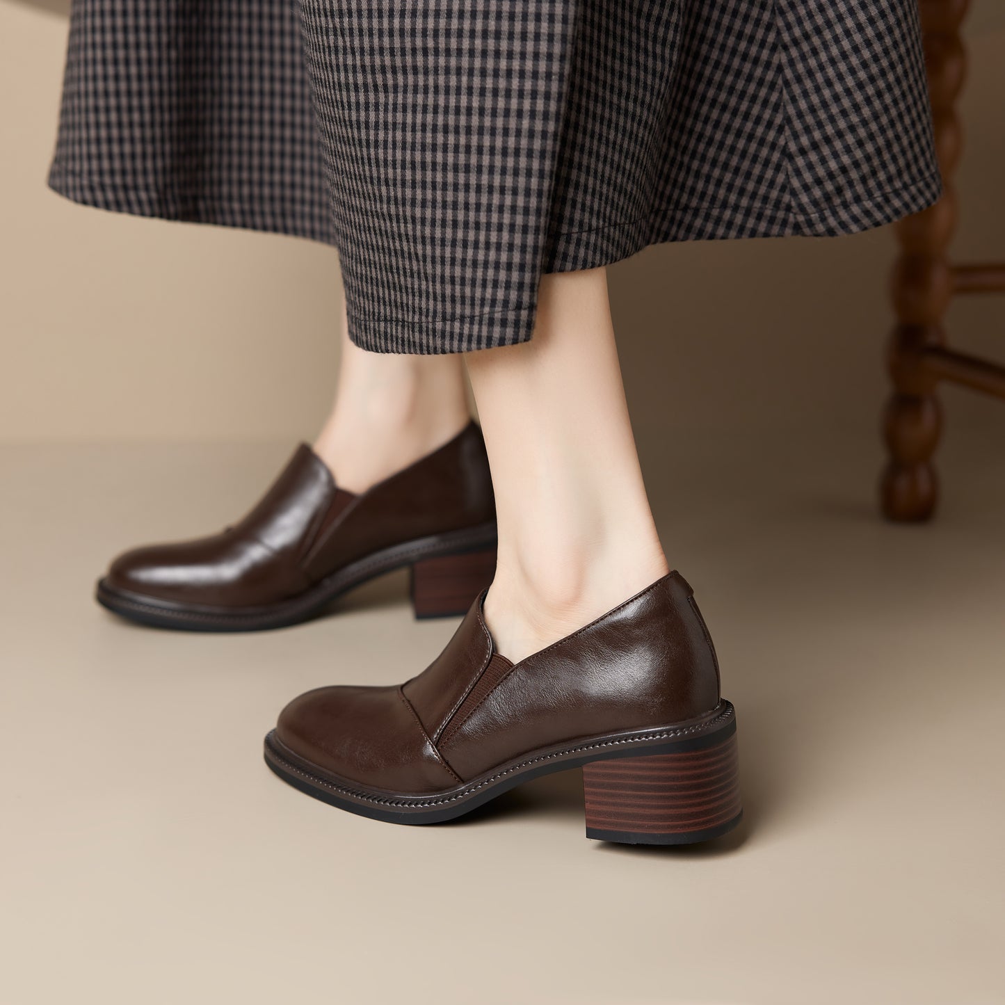 TinaCus Handmade Women's Genuine Leather Round Toe Elastic Slip On Chunky Heel Loafers