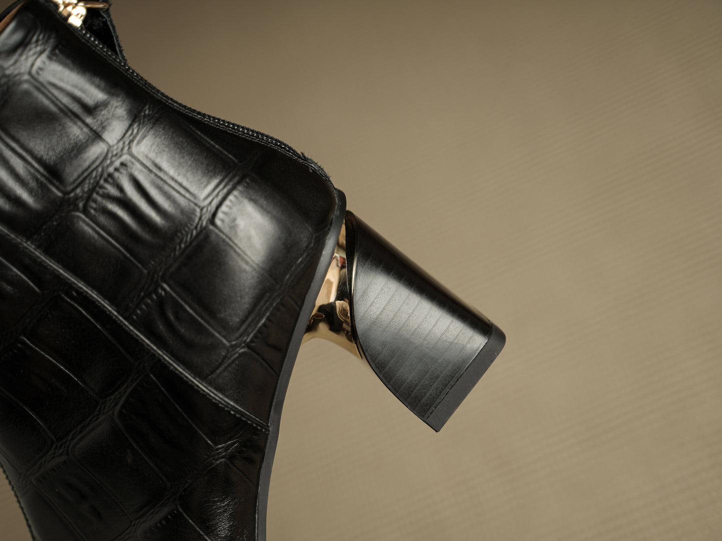 TinaCus Women's Square Toe Embossed Genuine Leather Handmade Chunky Heels Zip up Ankle Boots