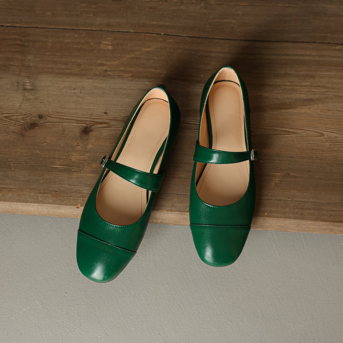 TinaCus Handmade Genuine Leather Women's Round Toe Flat Modern Buckle Mary Jane Shoes