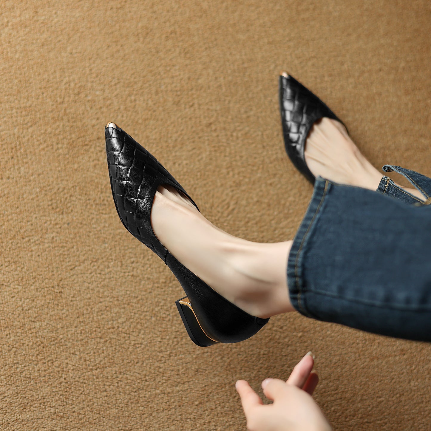 TinaCus Women's Genuine Leather Embossed Pointed Toe Slip-on Chunky Heel Pumps Shoes