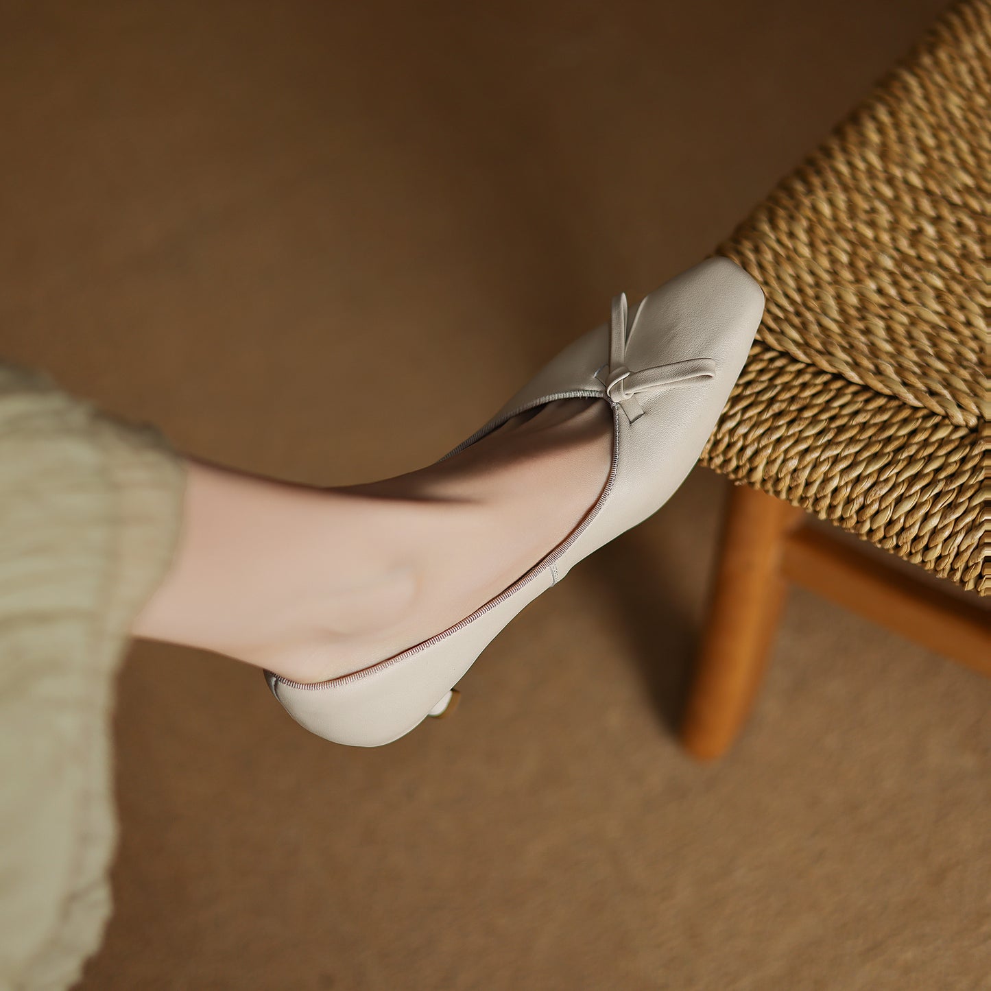 TinaCus Handmade Women's Genuine Leather Square Toe Slip On Low Kitten Heel Pumps with Bowknot