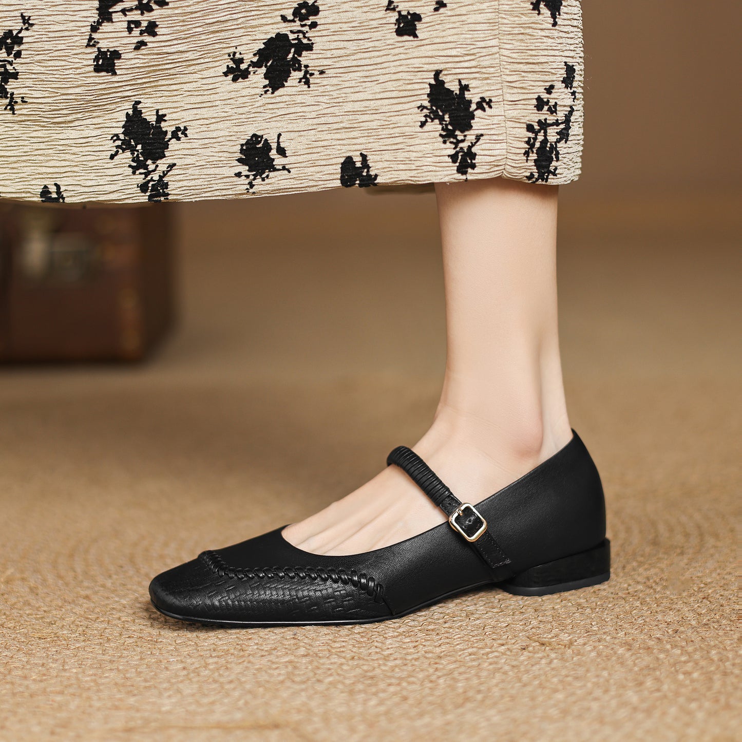 TinaCus Handmade Women's Genuine Leather Square Toe Stitching Adjustable Buckle Mary Jane Shoes