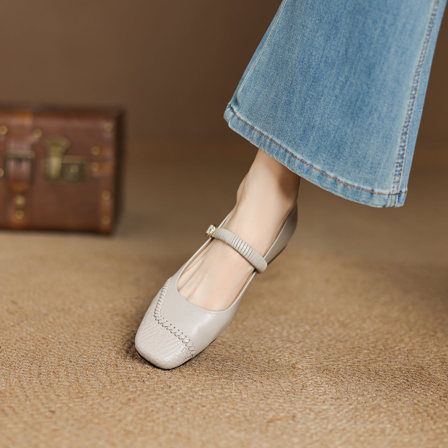 TinaCus Handmade Women's Genuine Leather Square Toe Stitching Adjustable Buckle Mary Jane Shoes