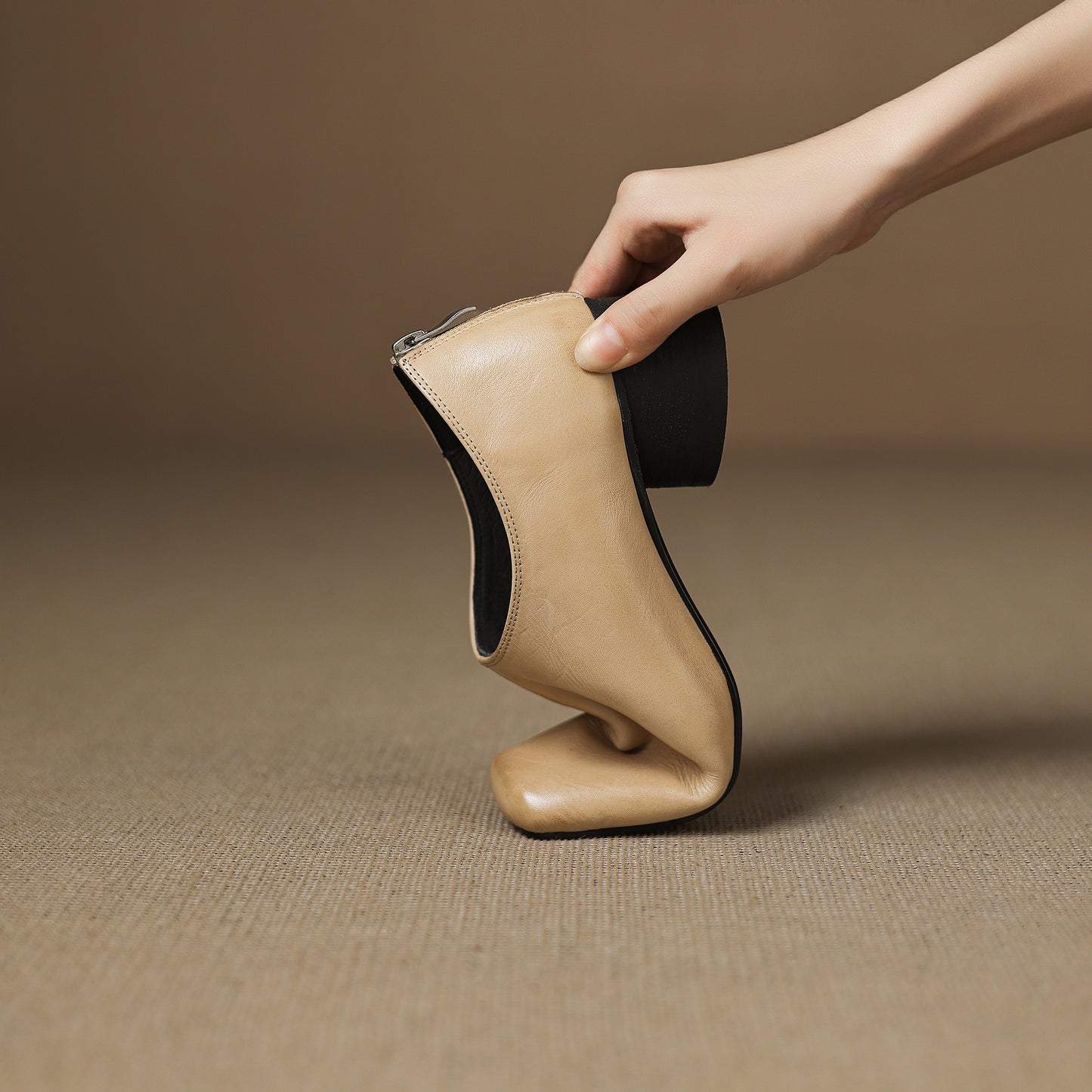 TinaCus Women's Oxford Pumps Handmade Genuine Leather Square Toe Back Zipper Office Business Shoes