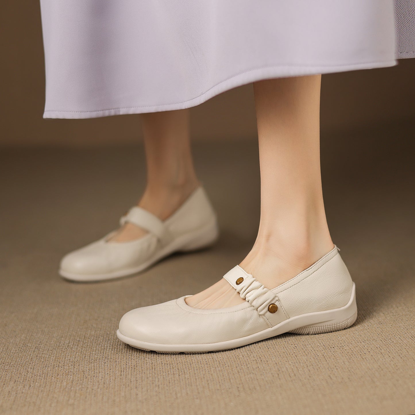 TinaCus Handmade Women's Soft Leather Round Toe Elastic Strap Slip-on Mary Jane