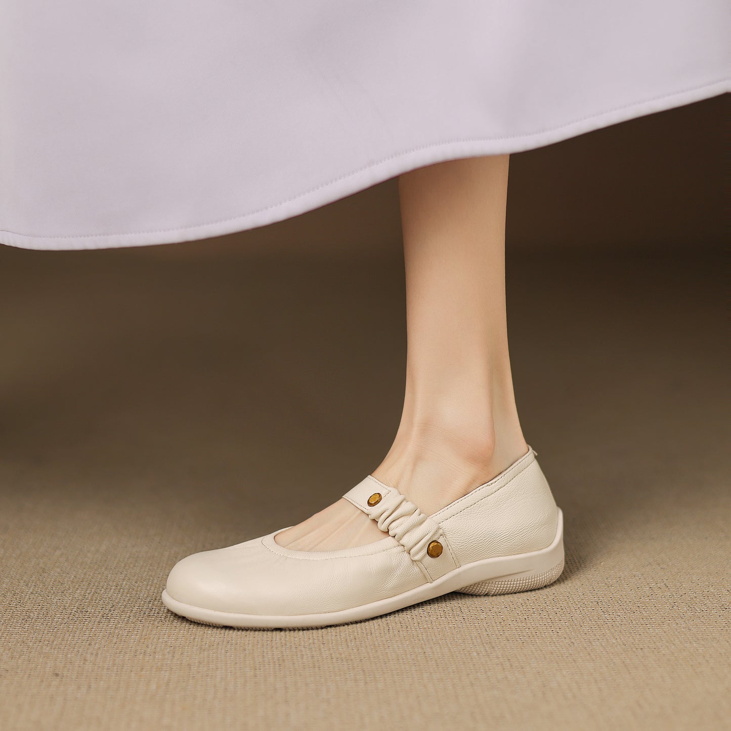 TinaCus Handmade Women's Soft Leather Round Toe Elastic Strap Slip-on Mary Jane