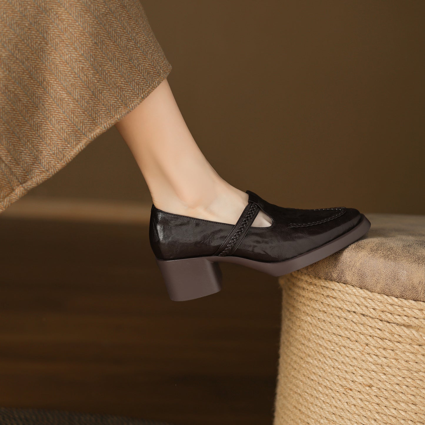 TinaCus Handmade Women's Genuine Leather Round Toe Braided T-Strap Stacked Heel Pump Shoes