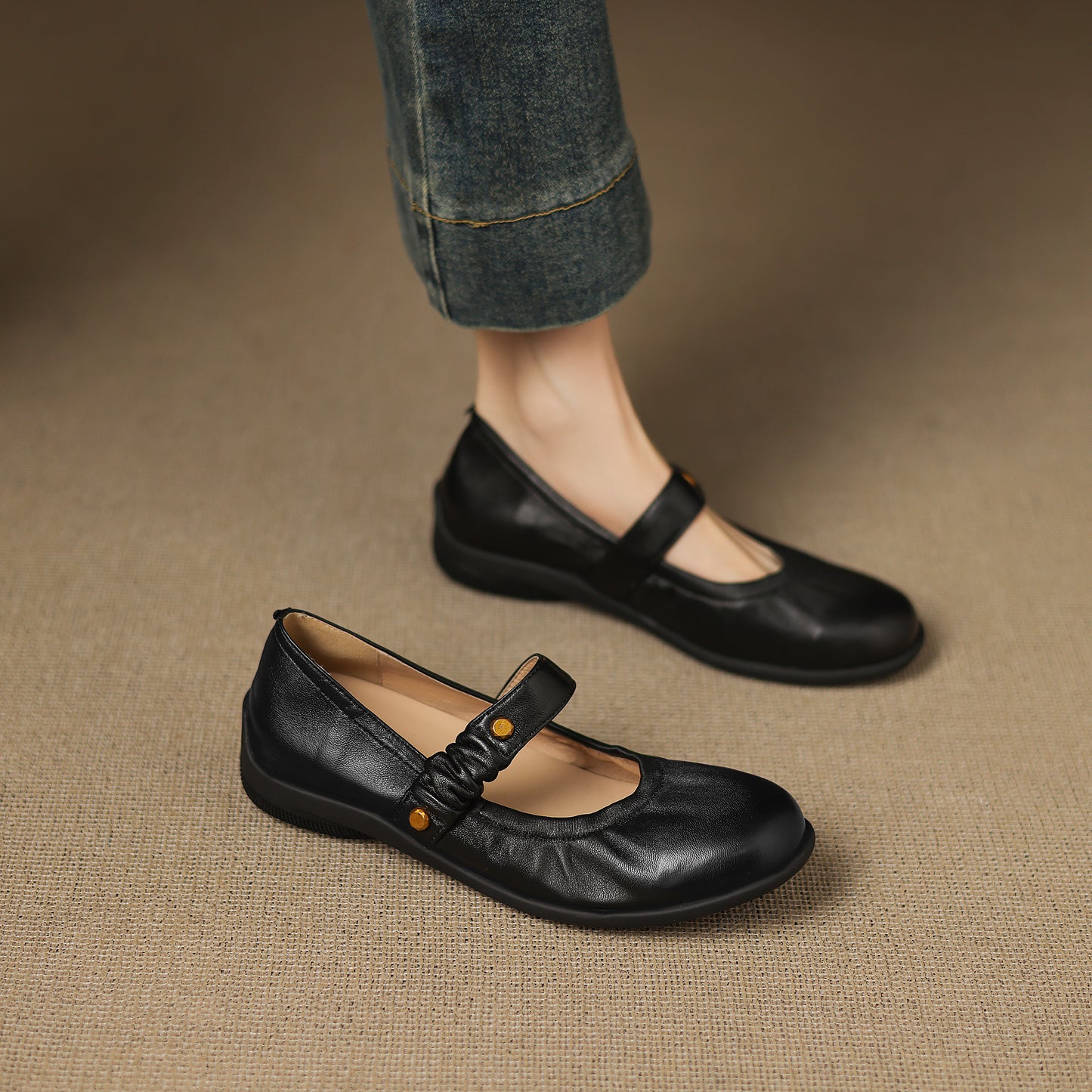 TinaCus Handmade Women's Soft Leather Round Toe Elastic Strap Slip-on Mary Jane