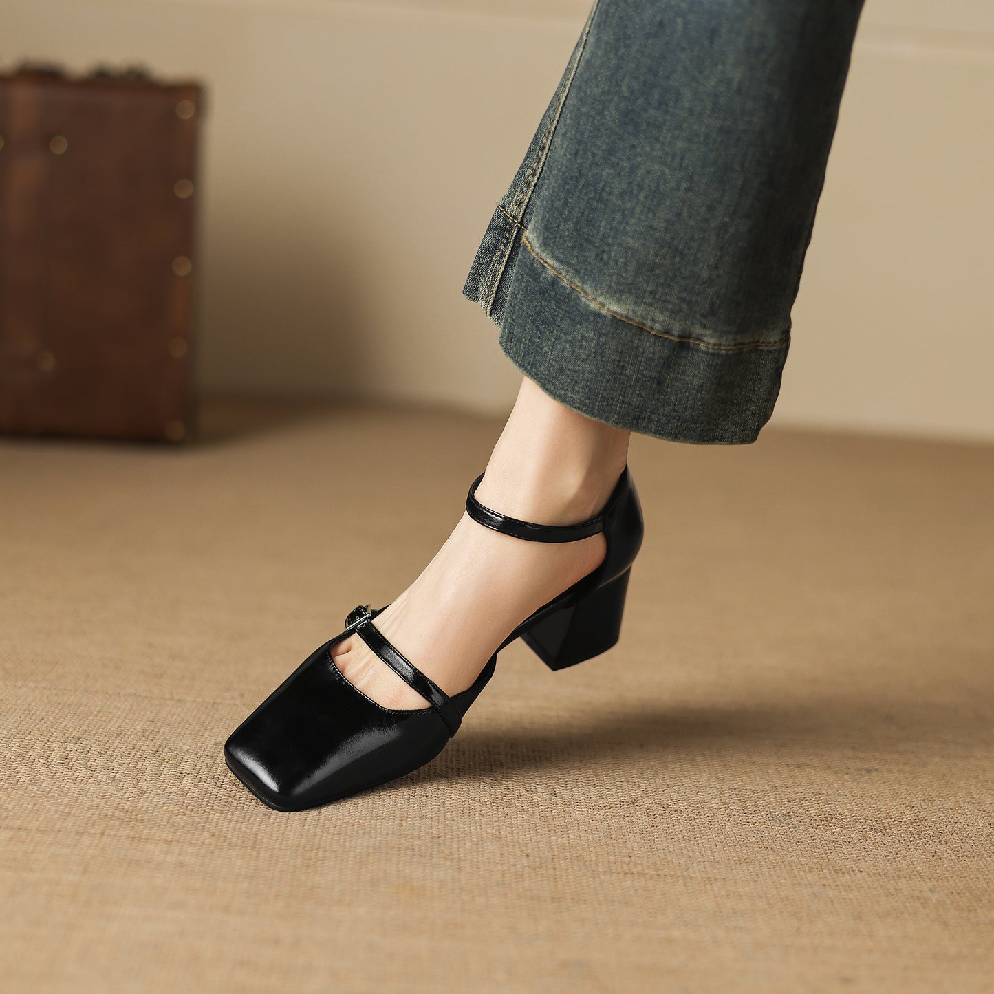 TinaCus Women's Closed Toe Sandals Genuine Leather Handmade Ankle Buckle Straps Dressy Mary Jane Shoes