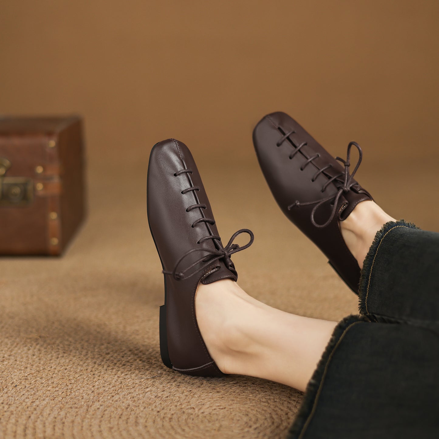 TinaCus Women's Lace-up Loafers Handmade Soft Leather Square Toe Daily Work Business Casual Flats