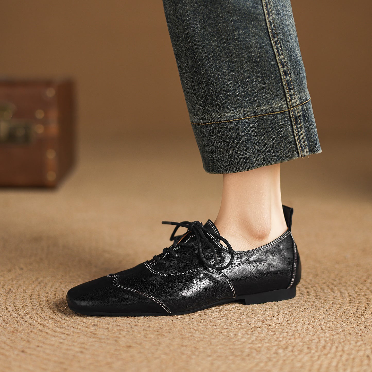 TinaCus Women's Baroque Oxfords Handmade Genuine Leather Retro Square Toe Lace-up Flats