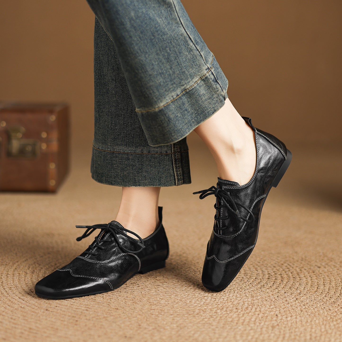 TinaCus Women's Baroque Oxfords Handmade Genuine Leather Retro Square Toe Lace-up Flats