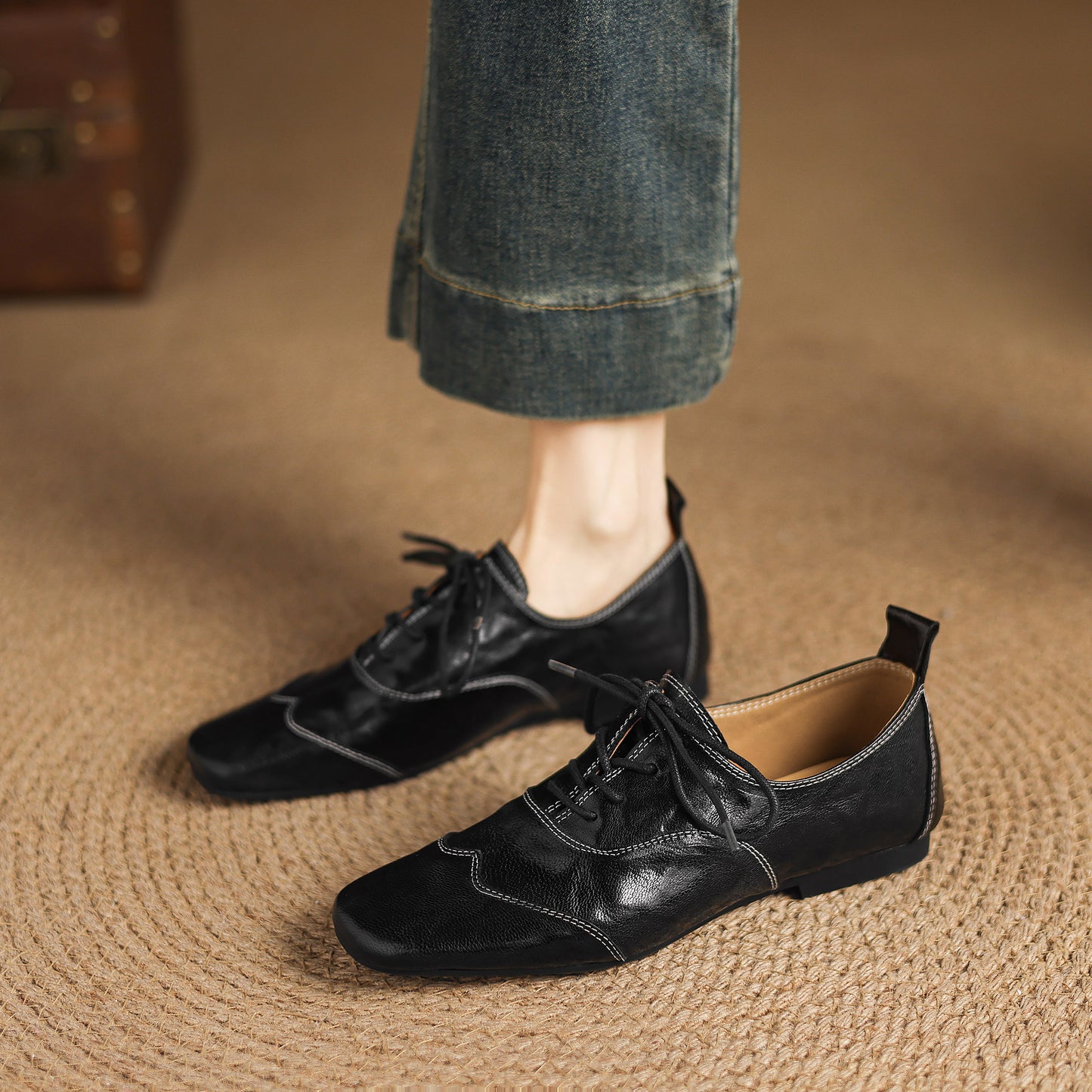 TinaCus Women's Baroque Oxfords Handmade Genuine Leather Retro Square Toe Lace-up Flats