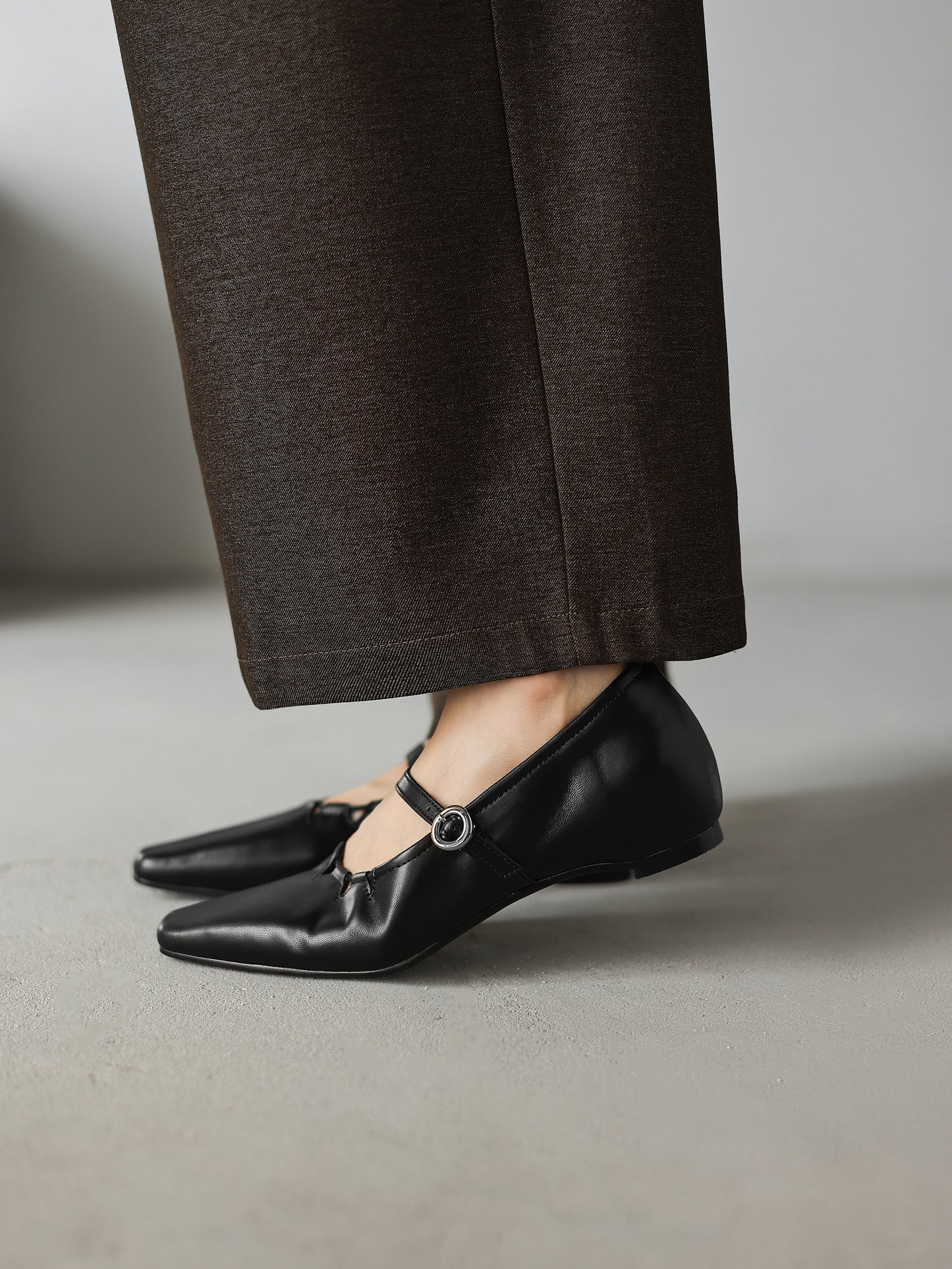 TinaCus Handmade Women's Genuine Leather Comfortable Square Toe Adjustable Buckle Dress Mary Jane Flats Shoes