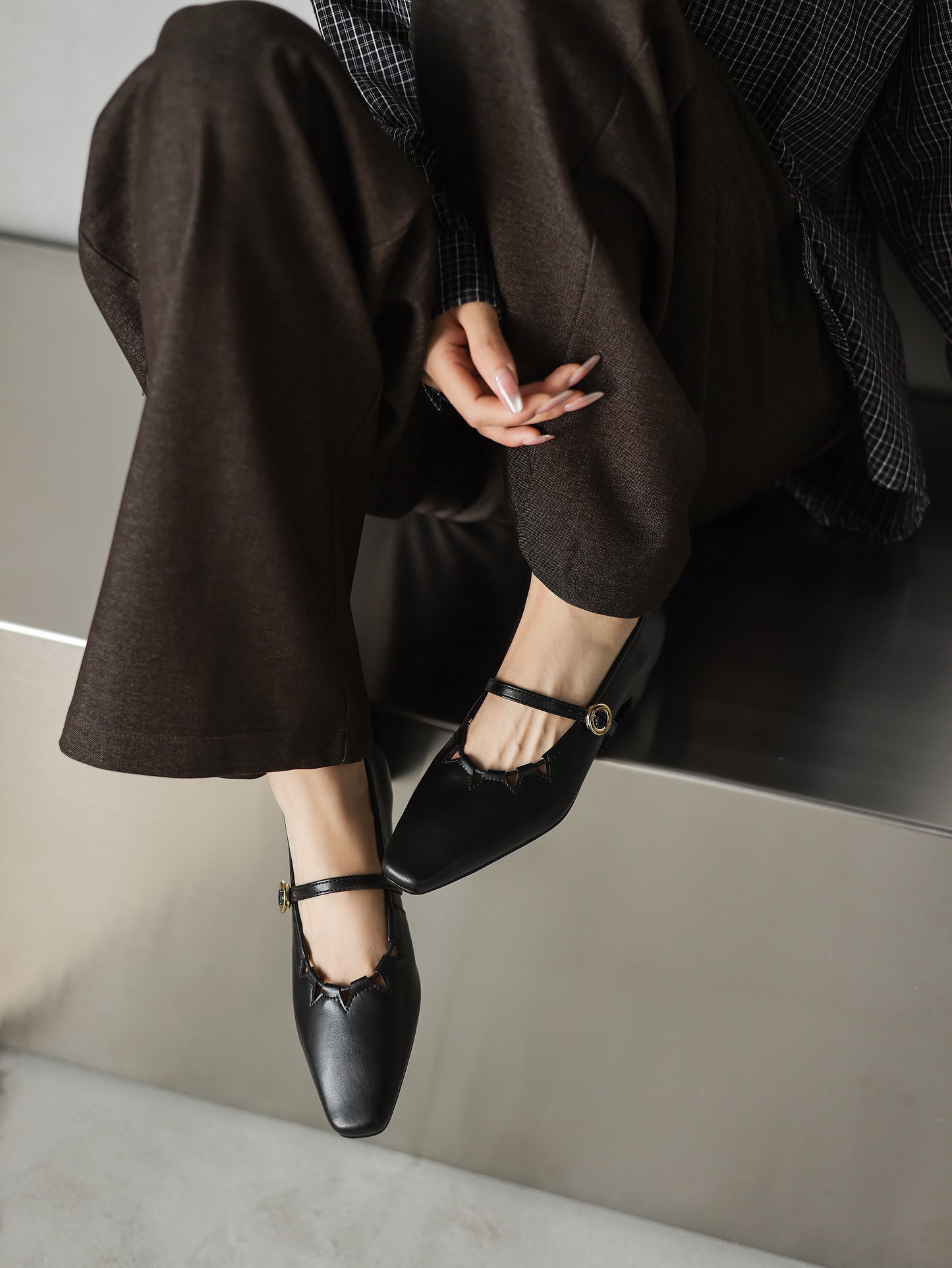 TinaCus Handmade Women's Genuine Leather Comfortable Square Toe Adjustable Buckle Dress Mary Jane Flats Shoes