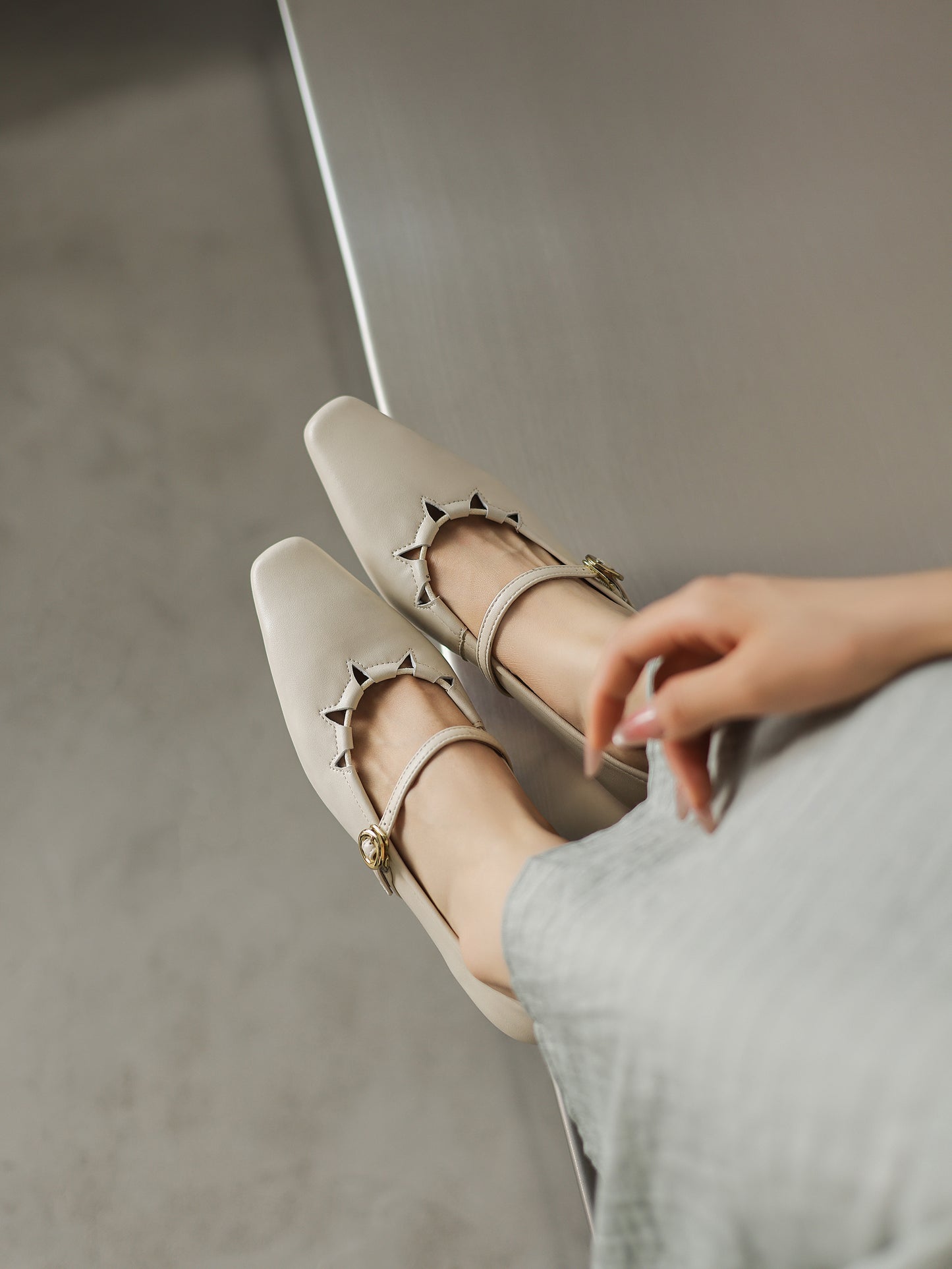 TinaCus Handmade Women's Genuine Leather Comfortable Square Toe Adjustable Buckle Dress Mary Jane Flats Shoes