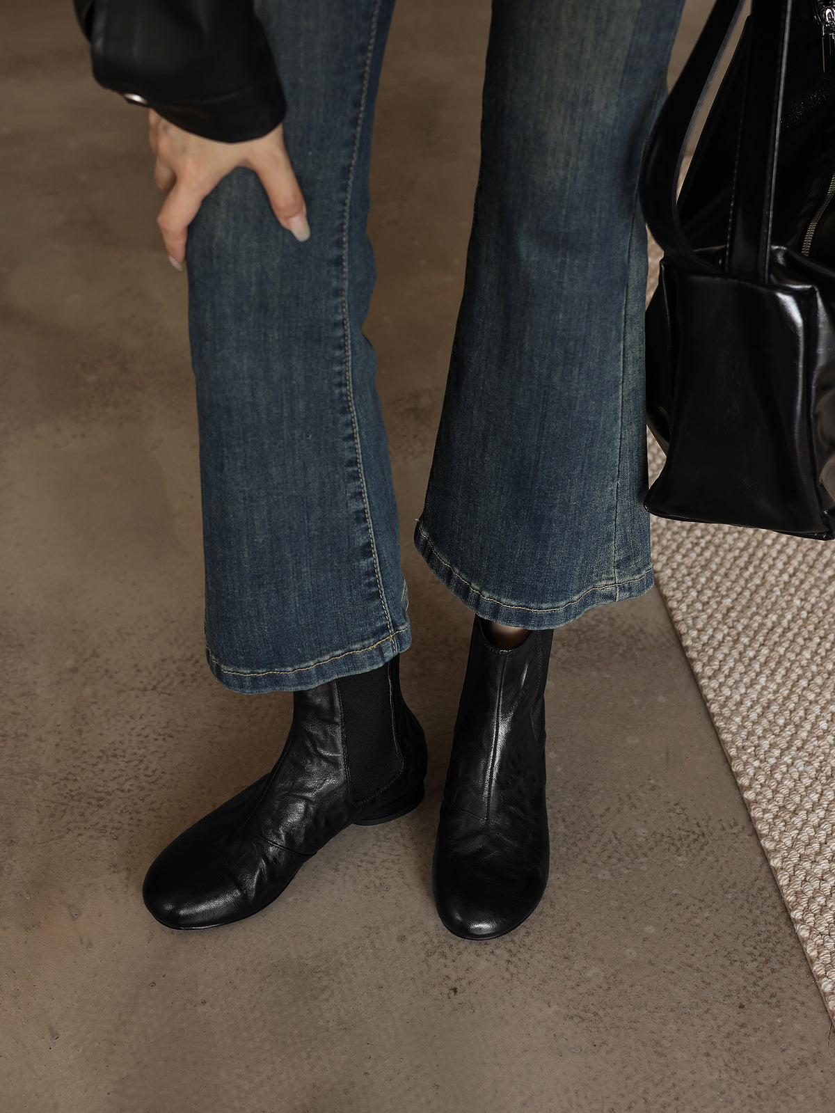 TinaCus Women's Elastic Side Panel Chelsea Ankle Boots Genuine Leather Handmade Round Toe Low Block Heel Slip-On Design Wrinkled Texture