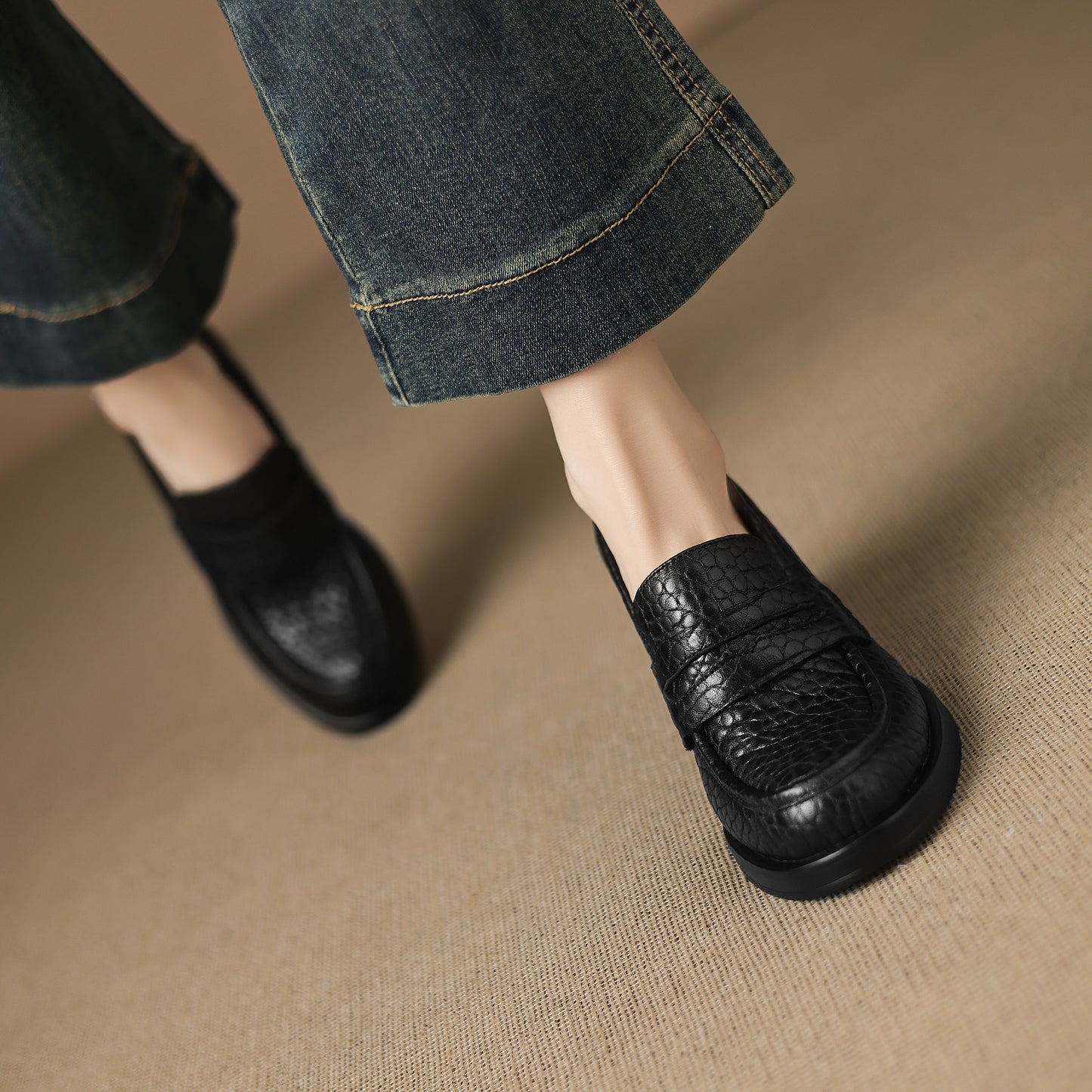 TinaCus Women's Penny Loafer Handmade Embossed Leather Round Toe Block High Heel Office Business Pump Shoes