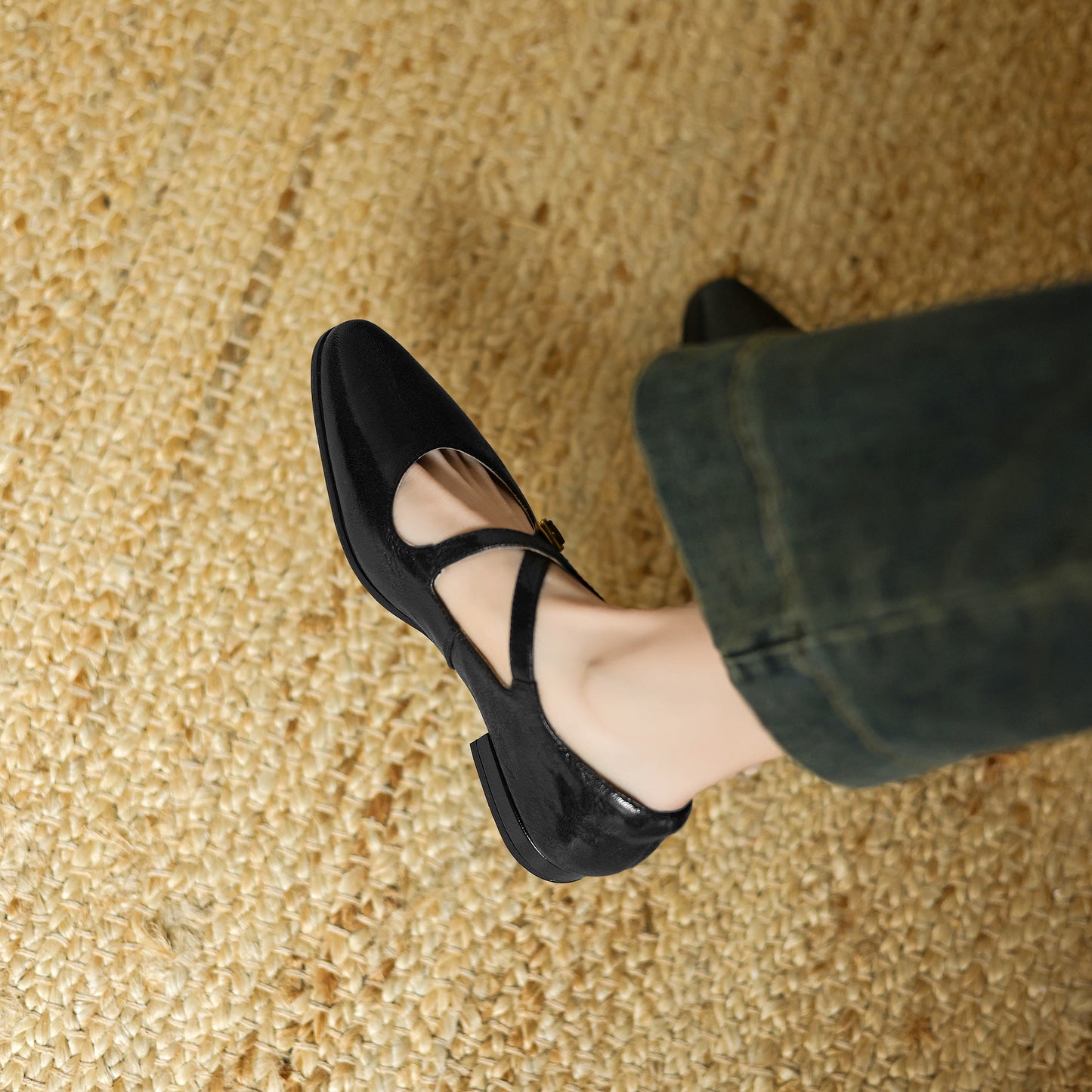 TinaCus Handmade Women's Genuine Leather Round Toe Metal Crossover Buckle Classic Mary Jane Flats