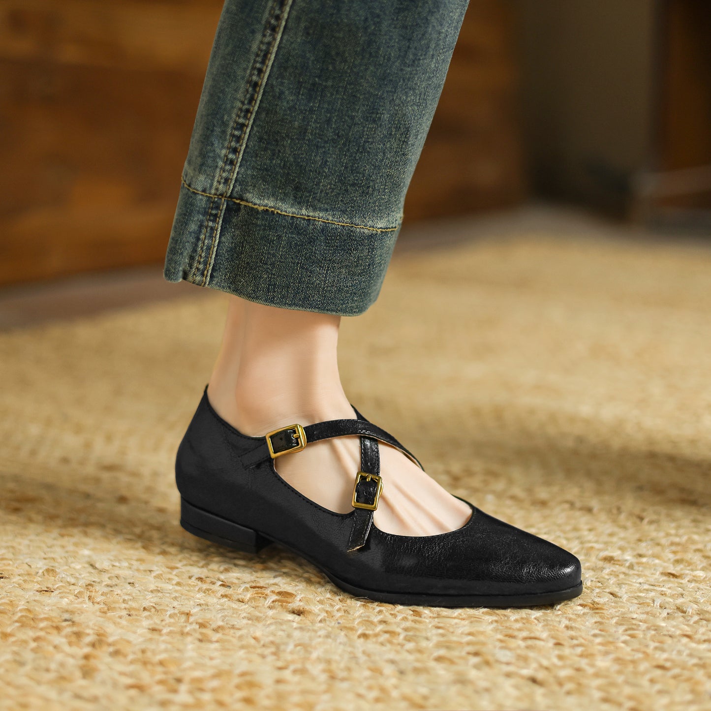 TinaCus Handmade Women's Genuine Leather Round Toe Metal Crossover Buckle Classic Mary Jane Flats