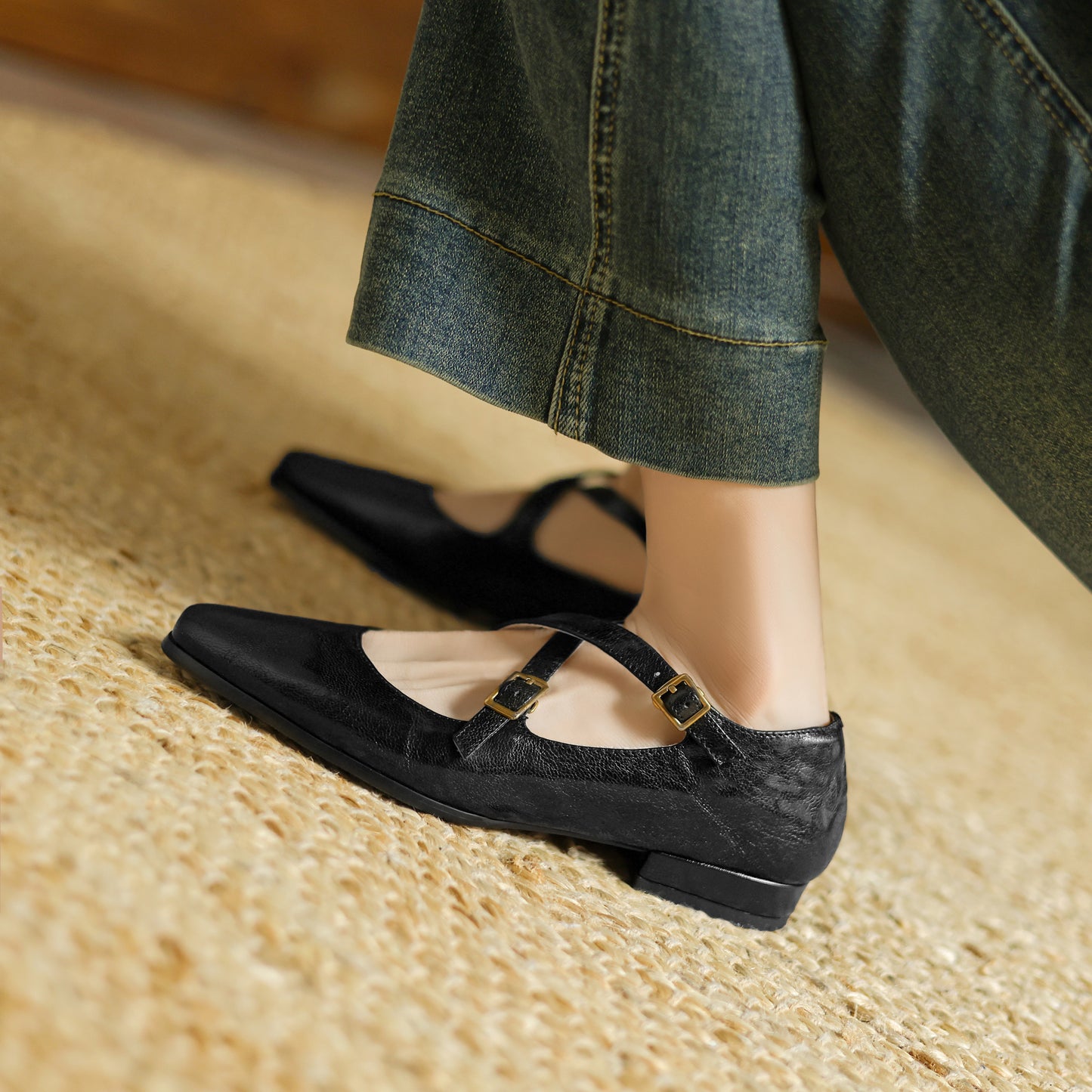 TinaCus Handmade Women's Genuine Leather Round Toe Metal Crossover Buckle Classic Mary Jane Flats