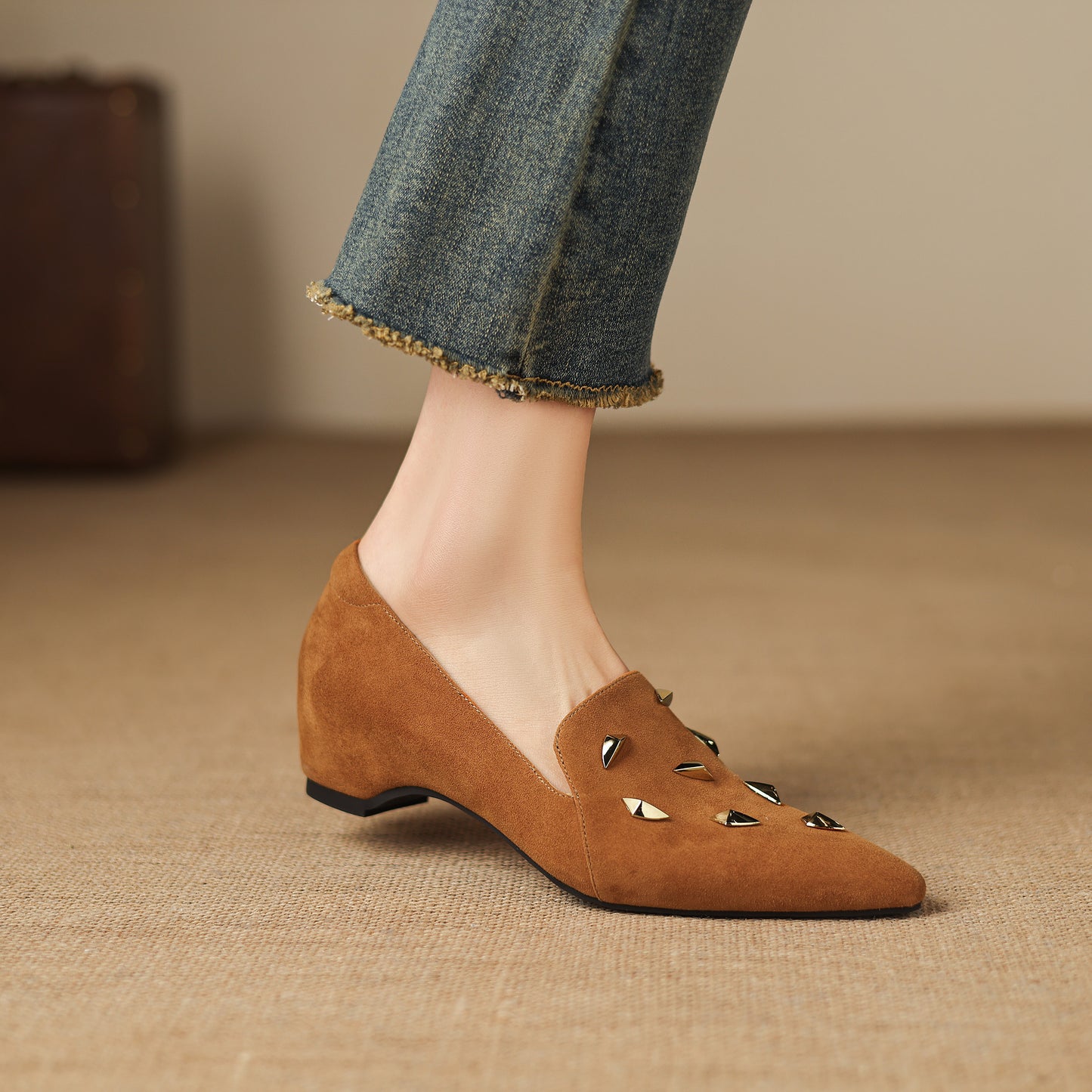 TinaCus Women's Suede Leather Slip On Loafers Handmade Pointed Toe Dress Shoes