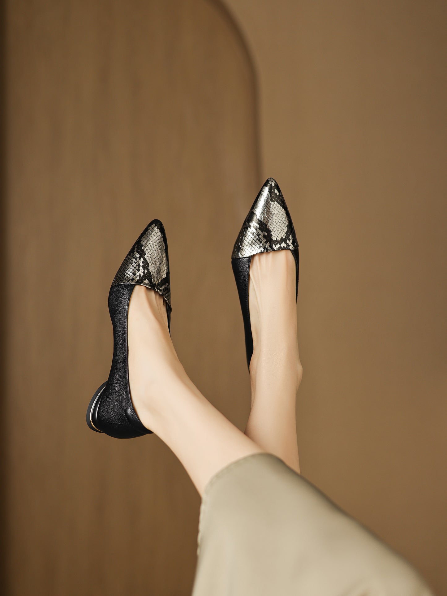 TinaCus Handmade Women's Genuine/Suede Leather Pointed Toe Printed Snakeskin Ballet Flats Shoes