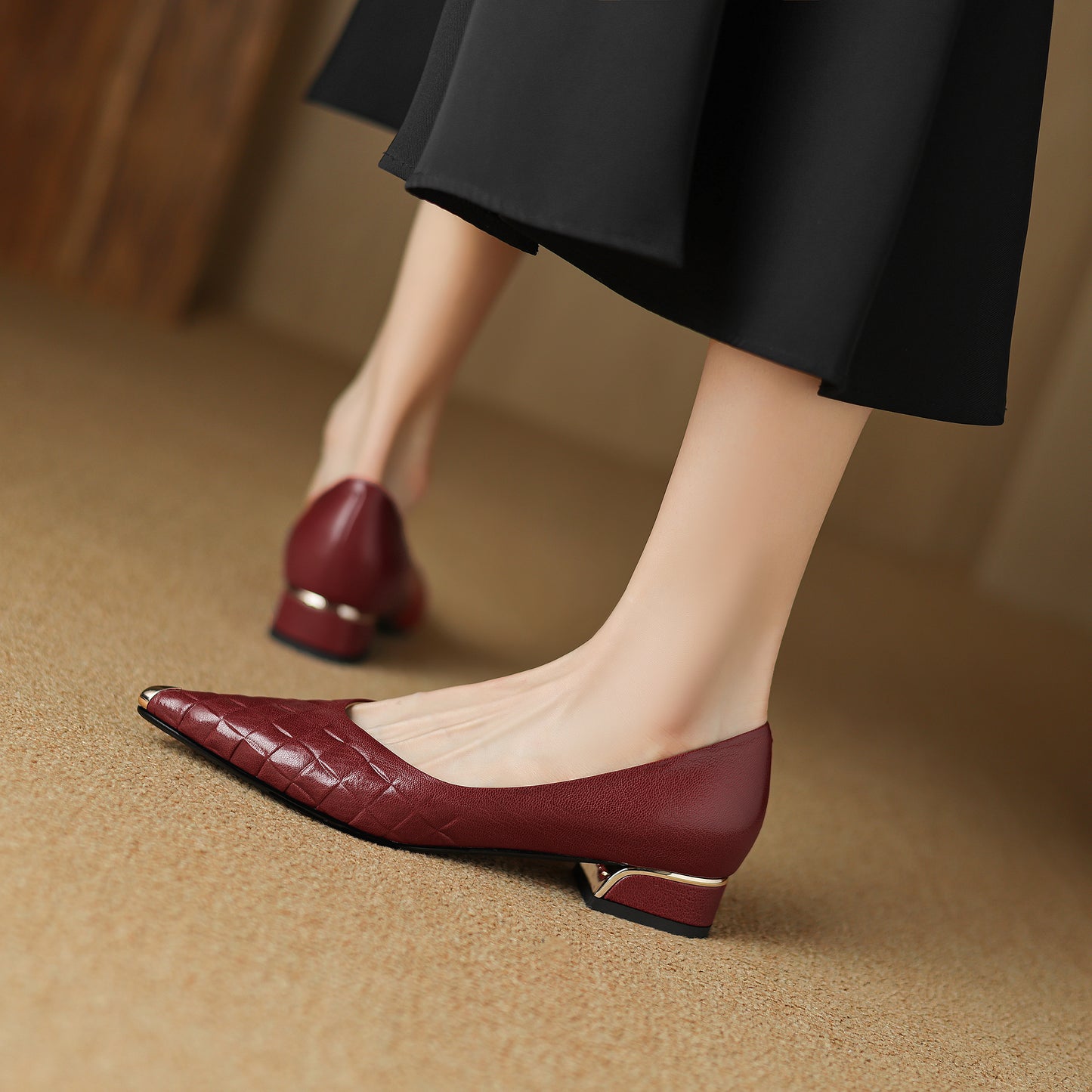 TinaCus Women's Genuine Leather Embossed Pointed Toe Slip-on Chunky Heel Pumps Shoes