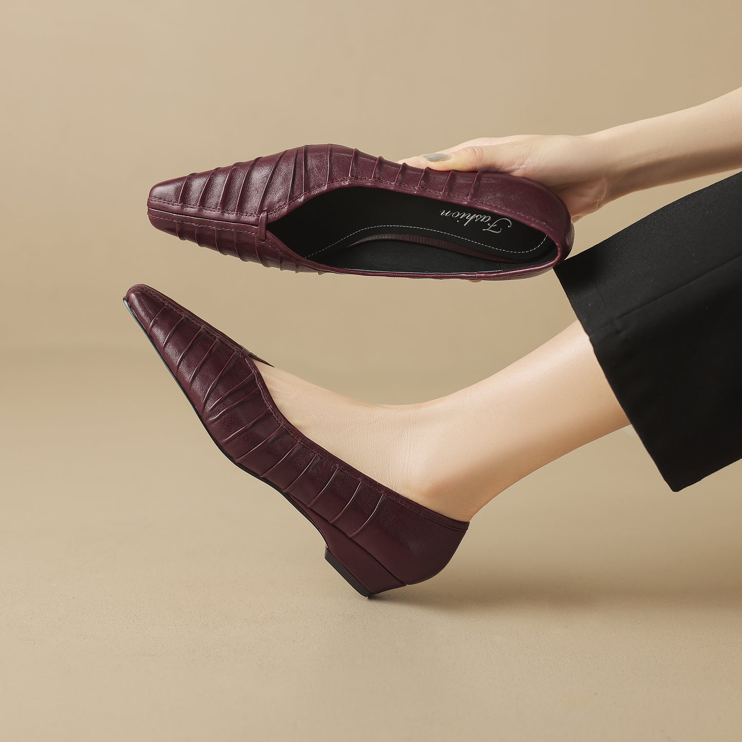 TinaCus Handmade Women's Genuine Leather Closed Toe Ruched Slip On Ballet Flat Shoes