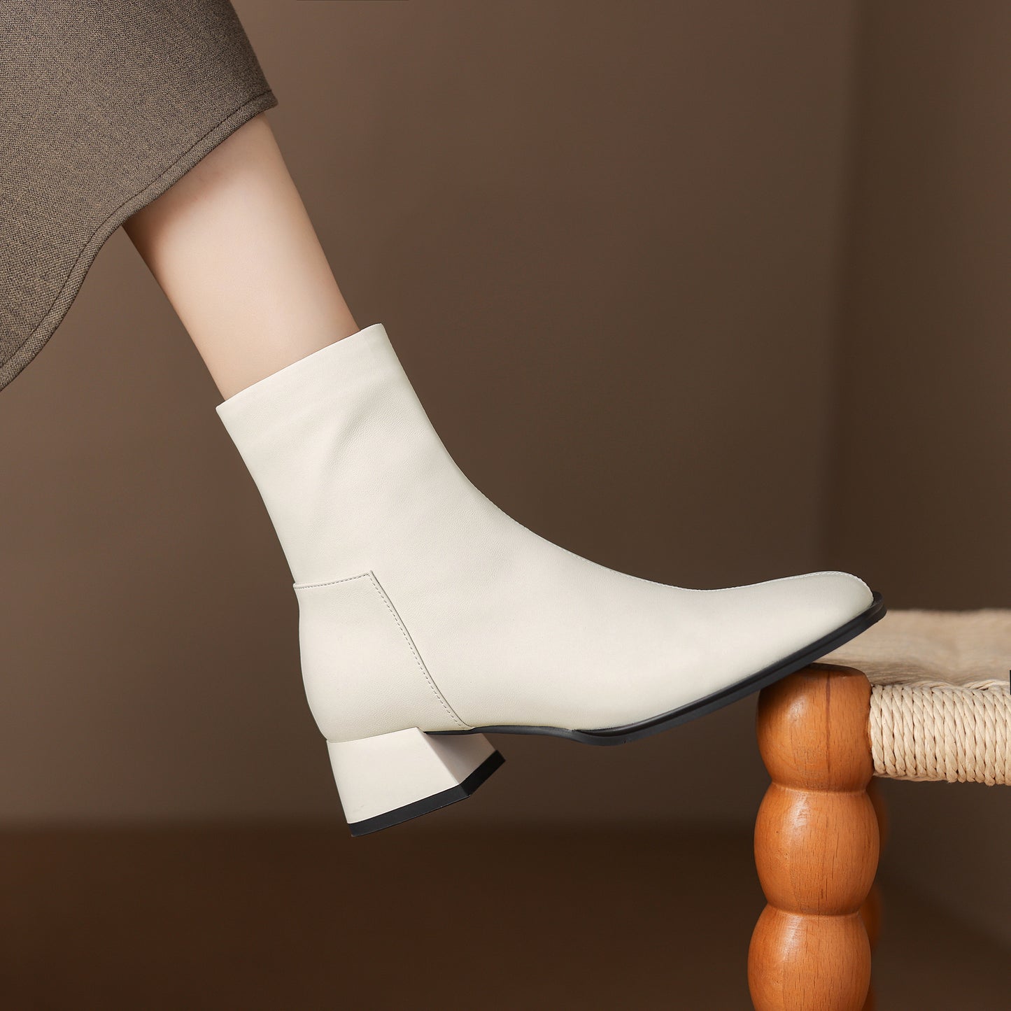 TinaCus Women's Genuine Leather Handmade Side Zipper Square Toe Block Low Heel Ankle Booties