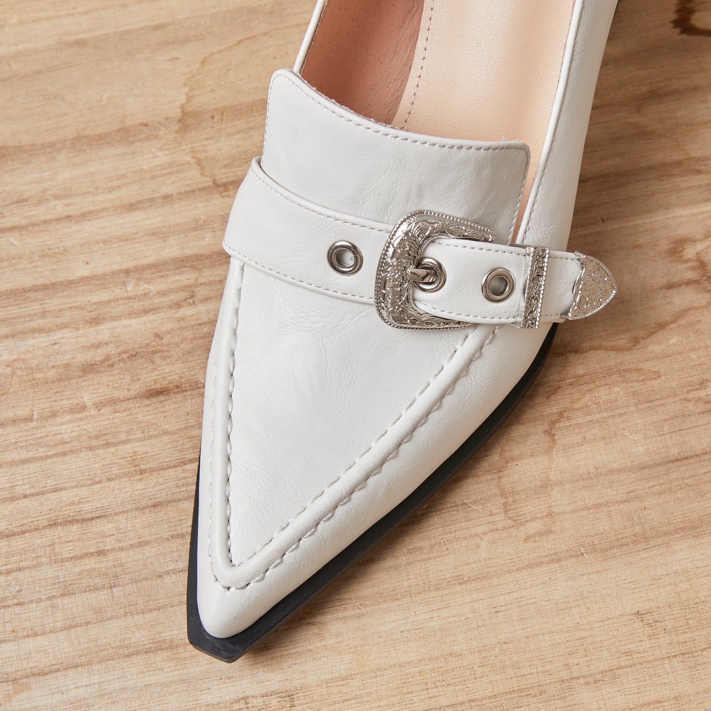 TinaCus Women's Pointed Toe Handmade Metal Buckle High Block Heels Trendy Pumps Shoes