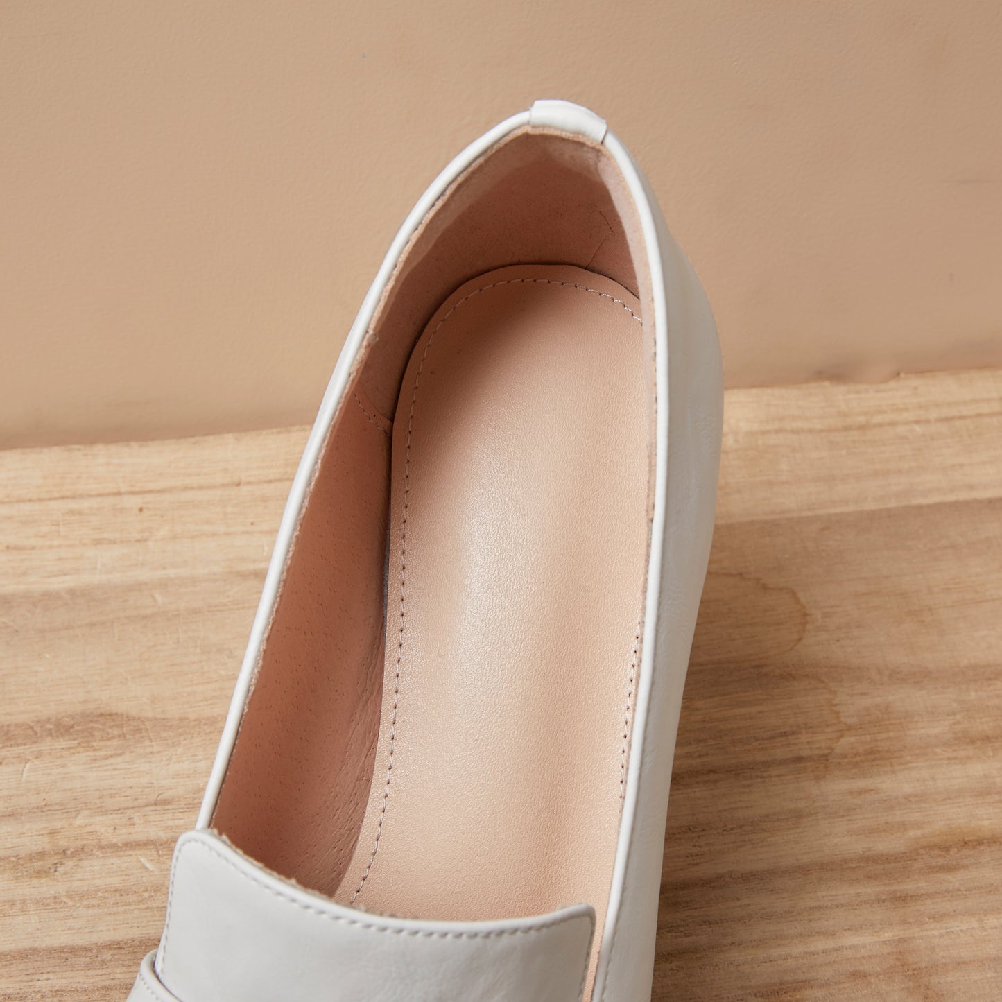 TinaCus Women's Pointed Toe Handmade Metal Buckle High Block Heels Trendy Pumps Shoes