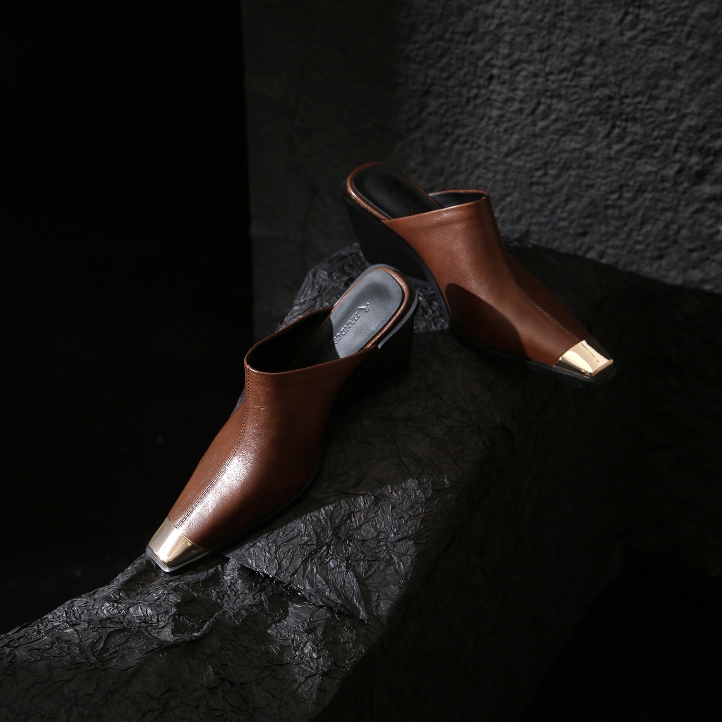 TinaCus Handmade Women's Genuine Leather Cap-Toe Stackled Heel Backless Mules Shoes