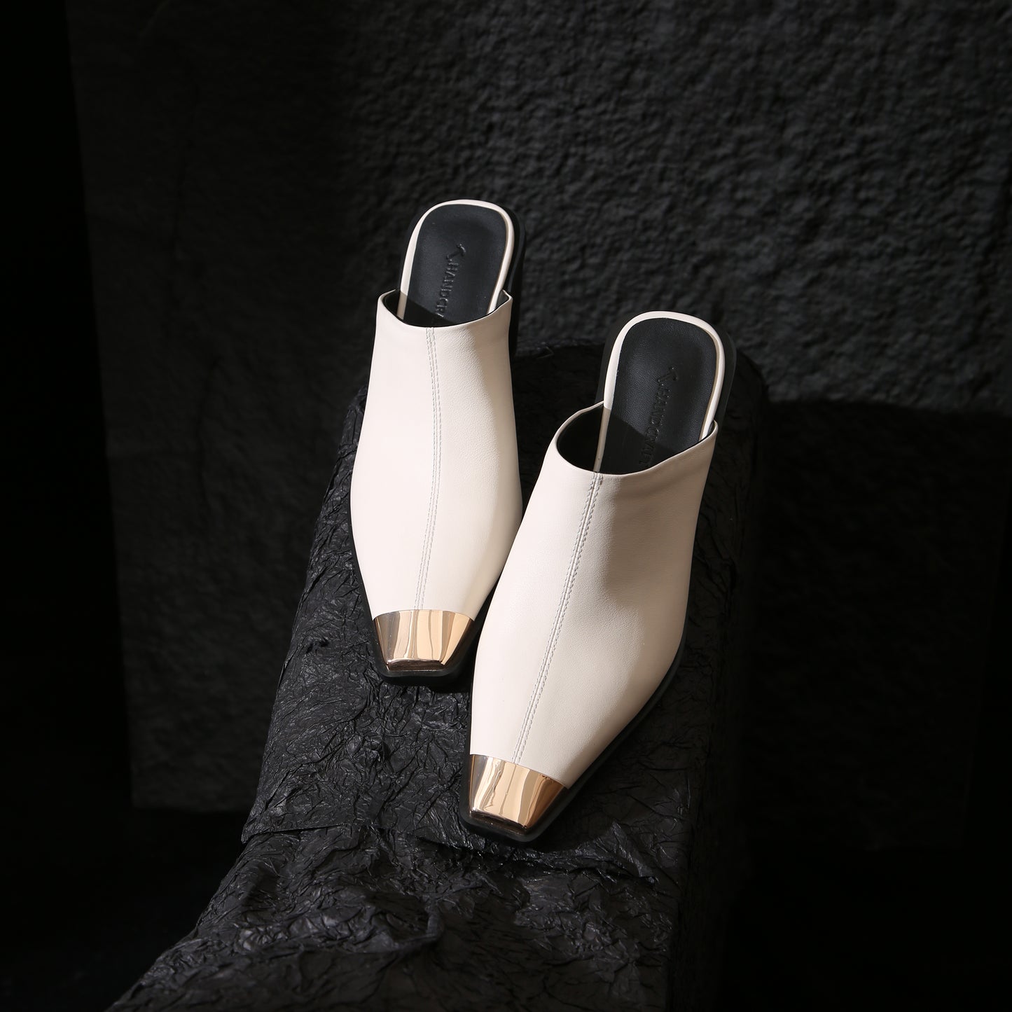 TinaCus Handmade Women's Genuine Leather Cap-Toe Stackled Heel Backless Mules Shoes