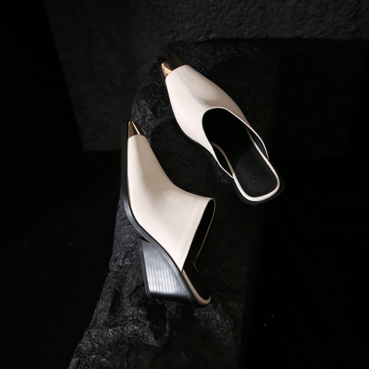 TinaCus Handmade Women's Genuine Leather Cap-Toe Stackled Heel Backless Mules Shoes