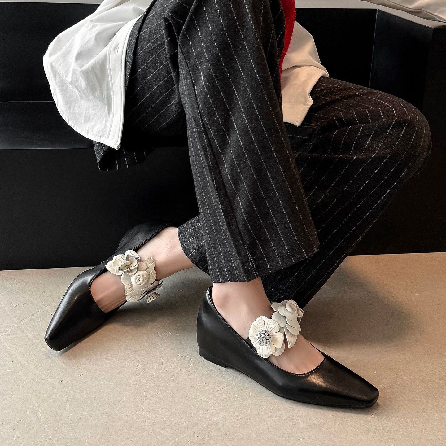 TinaCus Women's Leather Ballet Shoes Handmade Square Toe Flowers Slip On Pumps Casual Dress Party