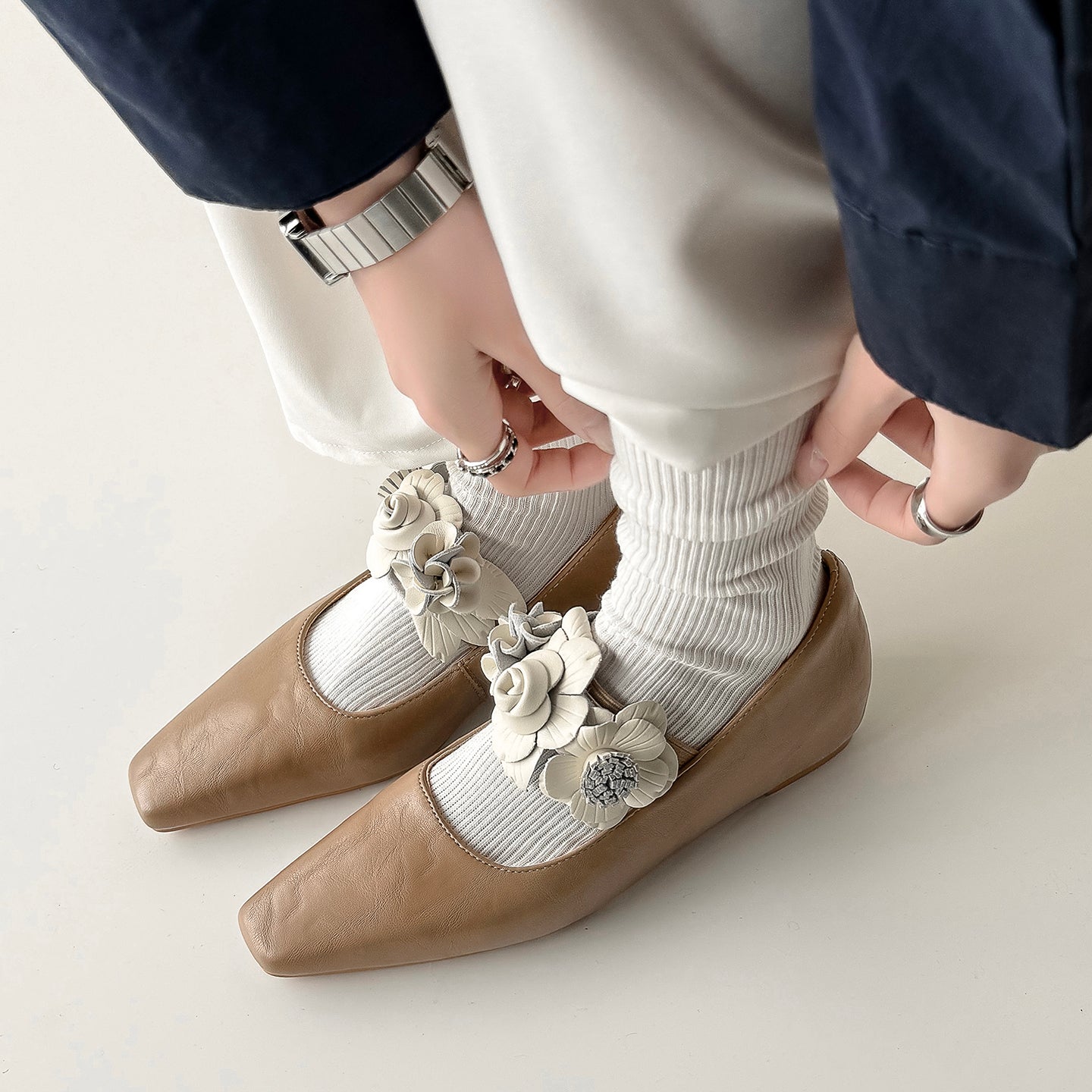 TinaCus Women's Leather Ballet Shoes Handmade Square Toe Flowers Slip On Pumps Casual Dress Party