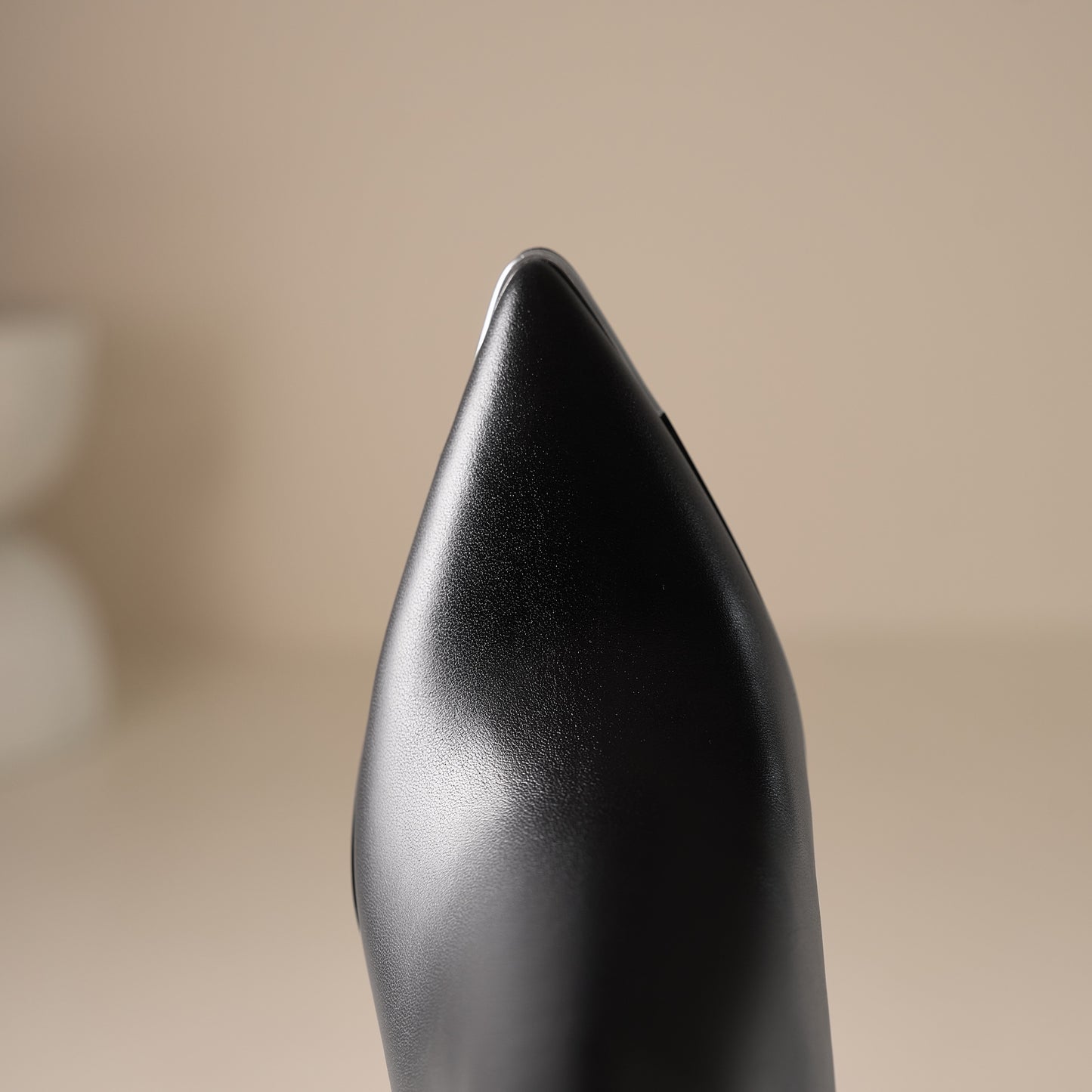 TinaCus Women's Pointed Toe Chic Short Boots Genuine Leather Handmade Bowknot Zip up High Heels Booties