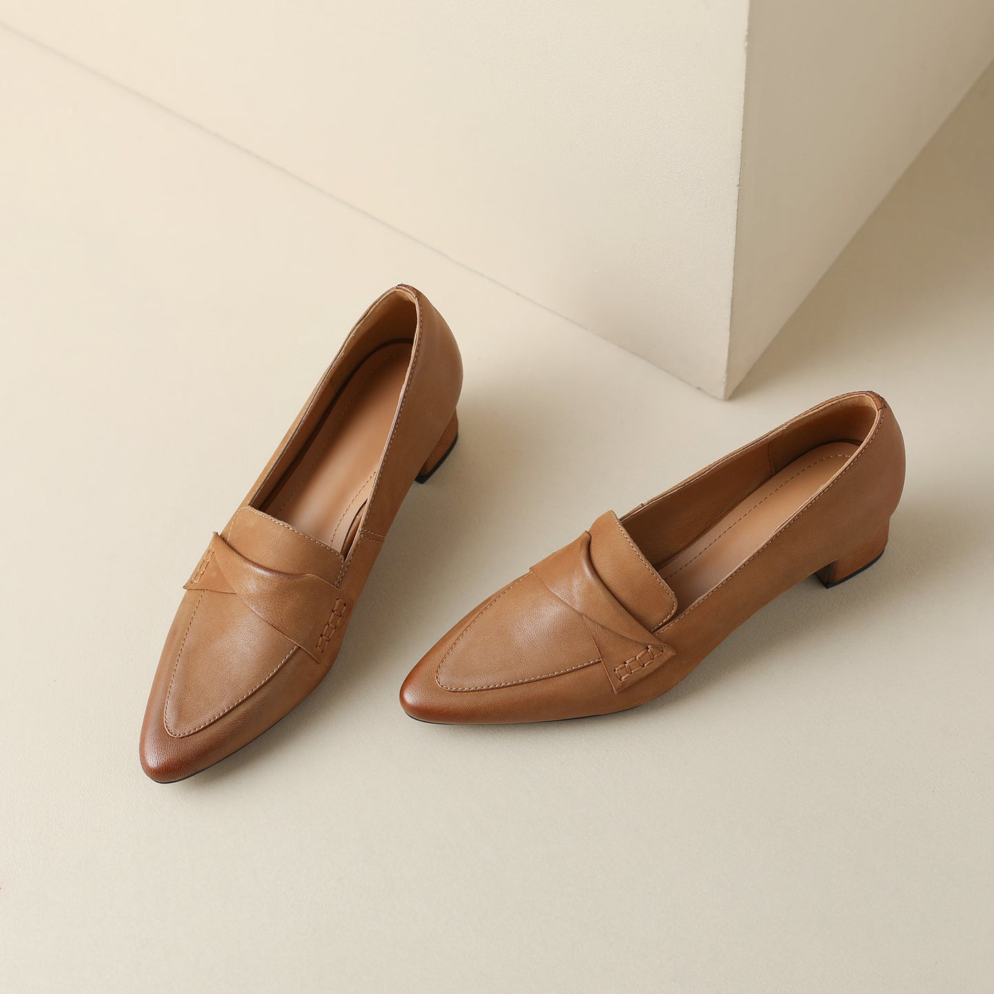 TinaCus Women's Handmade Genuine Leather Pointed Toe Block Heel Pumps Shoes