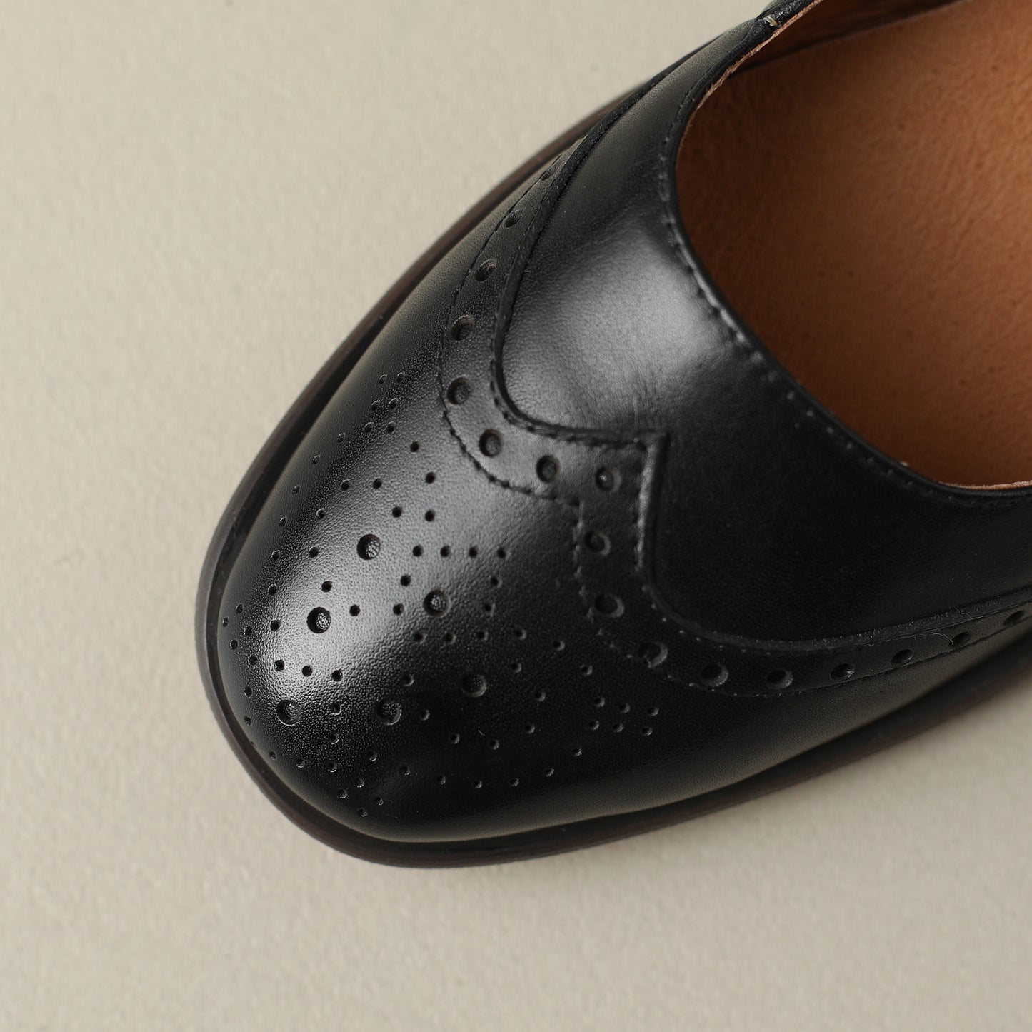 TinaCus Genuine Leather Handmade Round Toe Strap Buckle Women's Retro Flat Shoes