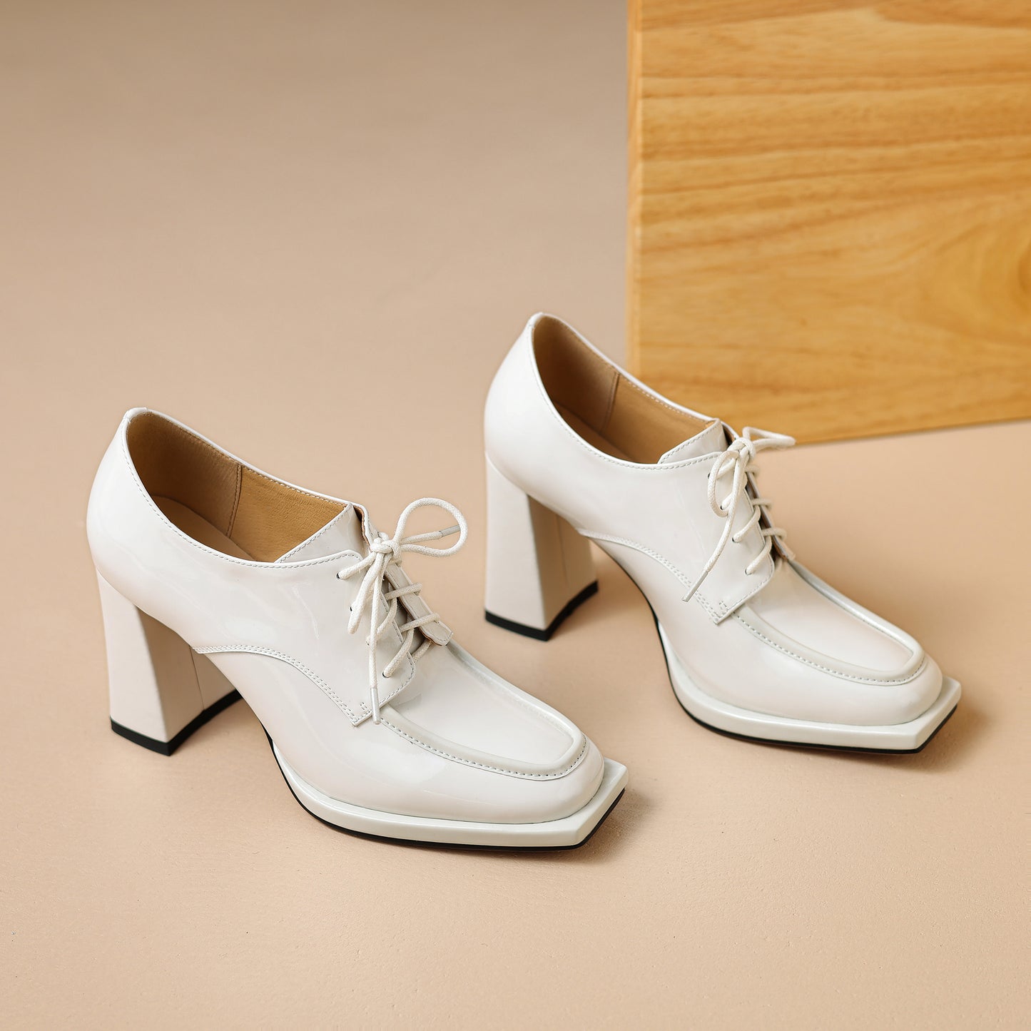 TinaCus Women's Patent Leather Square Toe Lace-up High Block Heel Handmade Oxford Pumps