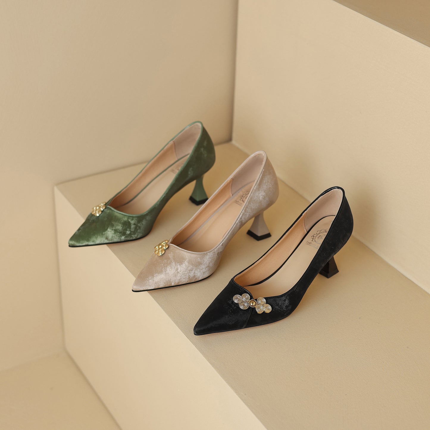 TinaCus Handmade Women's Suede Leather Closed Pointed Toe Colorful Rhinestones Flower Stiletto Heel Pumps