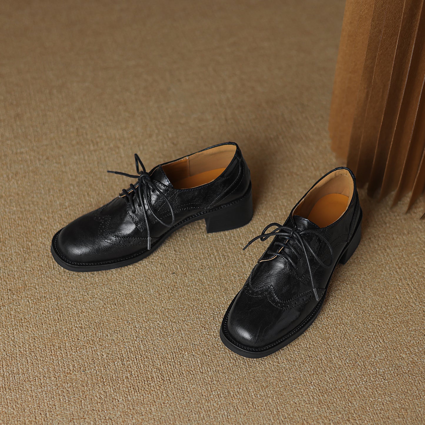 TinaCus Handmade Women's Genuine Leather Round Toe Wingtip Brogue Oxford Shoes