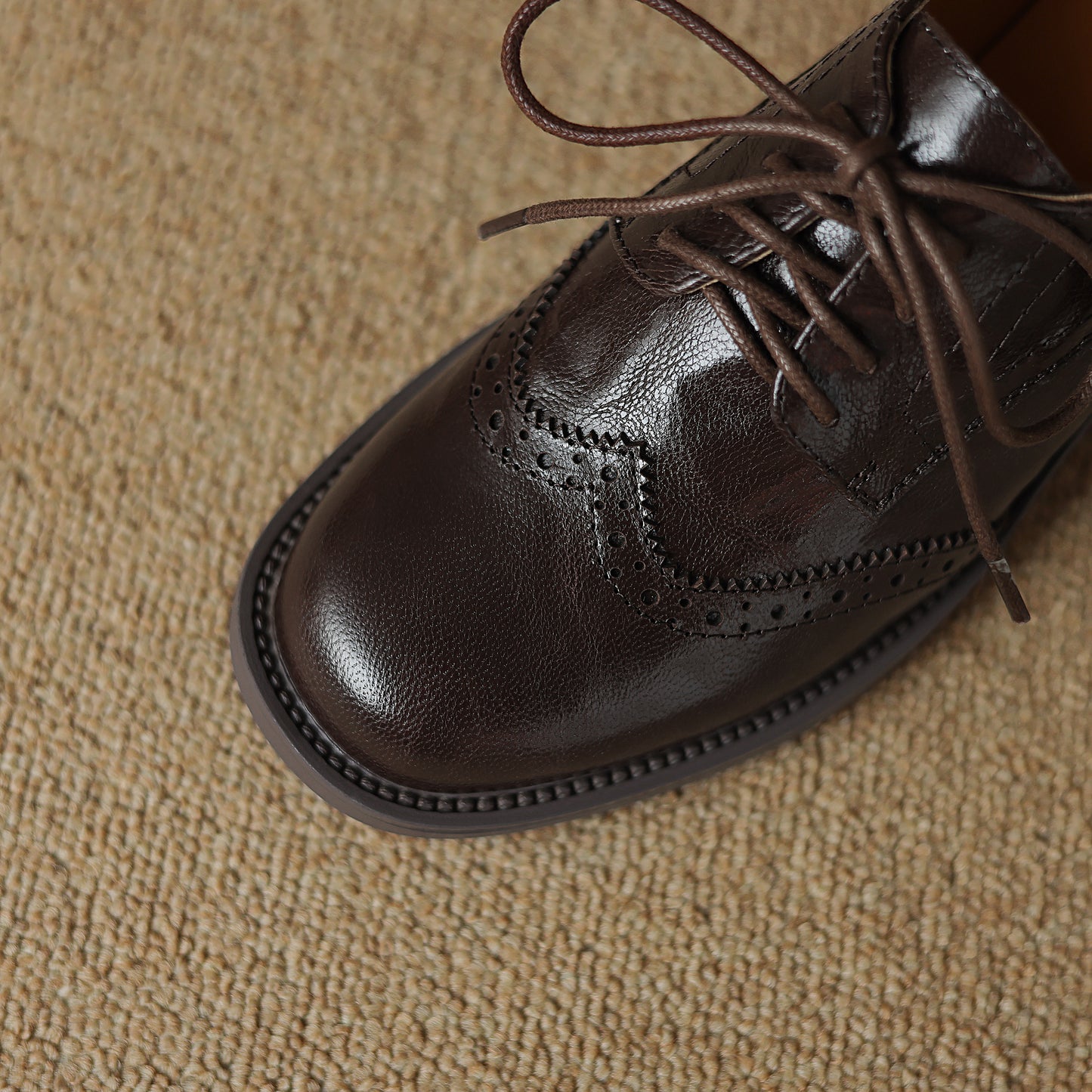 TinaCus Handmade Women's Genuine Leather Round Toe Wingtip Brogue Oxford Shoes