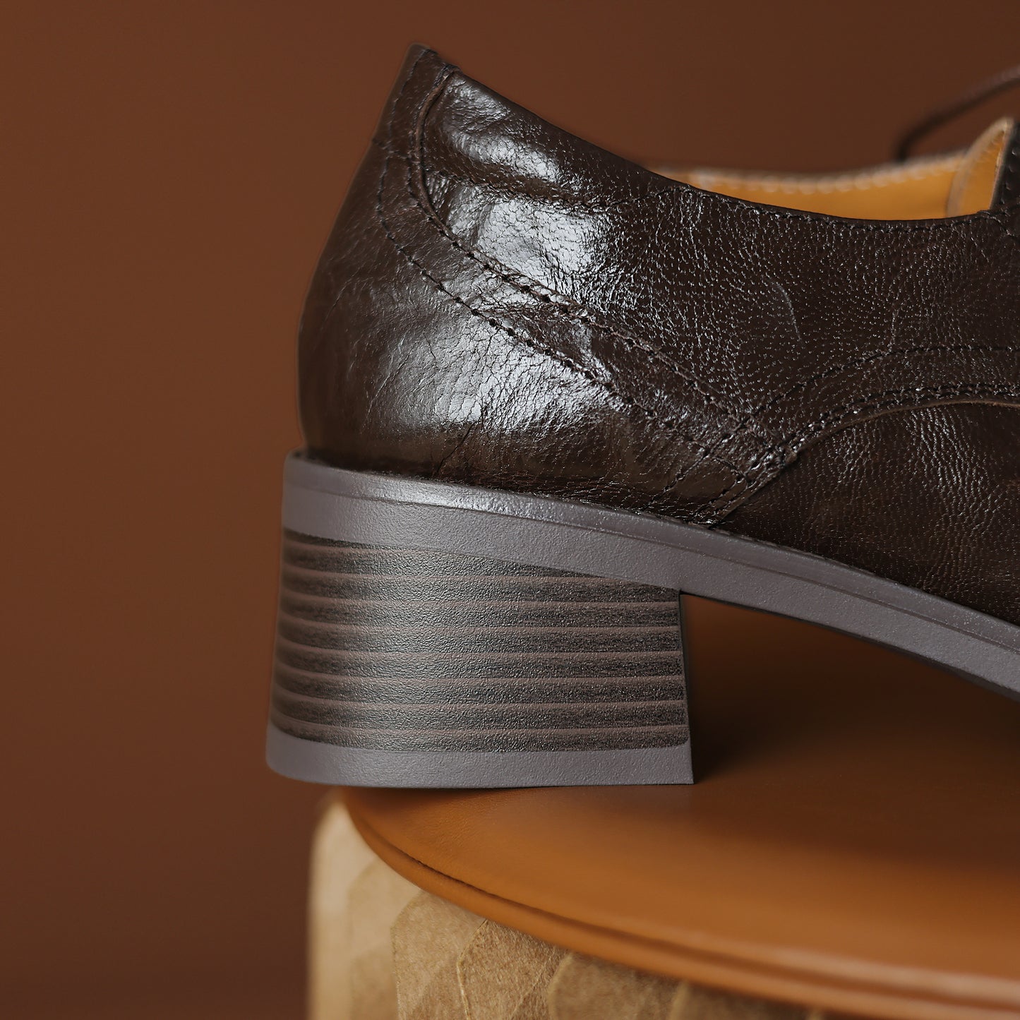 TinaCus Handmade Women's Genuine Leather Round Toe Wingtip Brogue Oxford Shoes