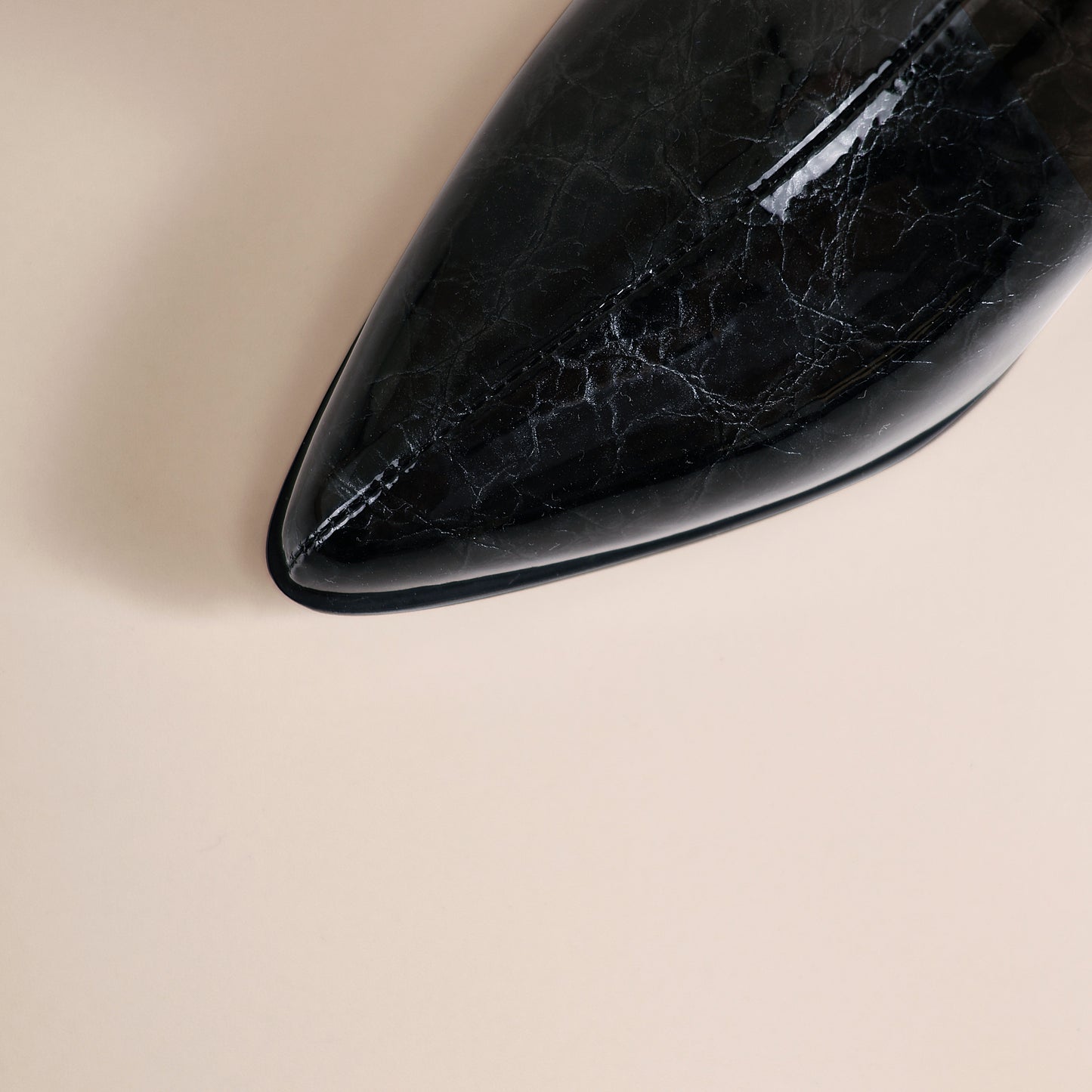 TinaCus Patent Leather Ankle Boots Women's Pointed Toe Handmade Mid Heels Zip up Booties with Chain